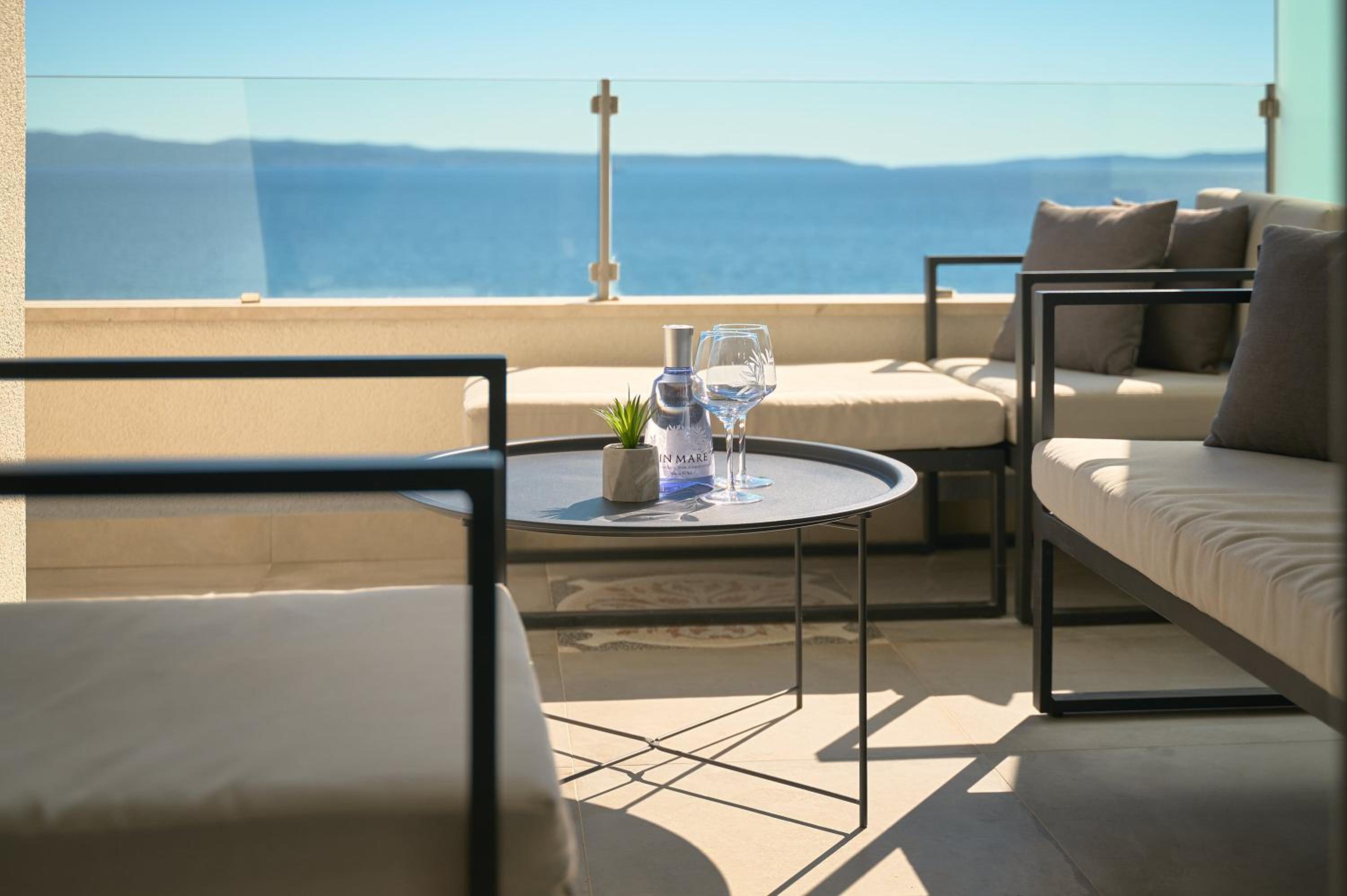Klara Beach Apartment photo 2