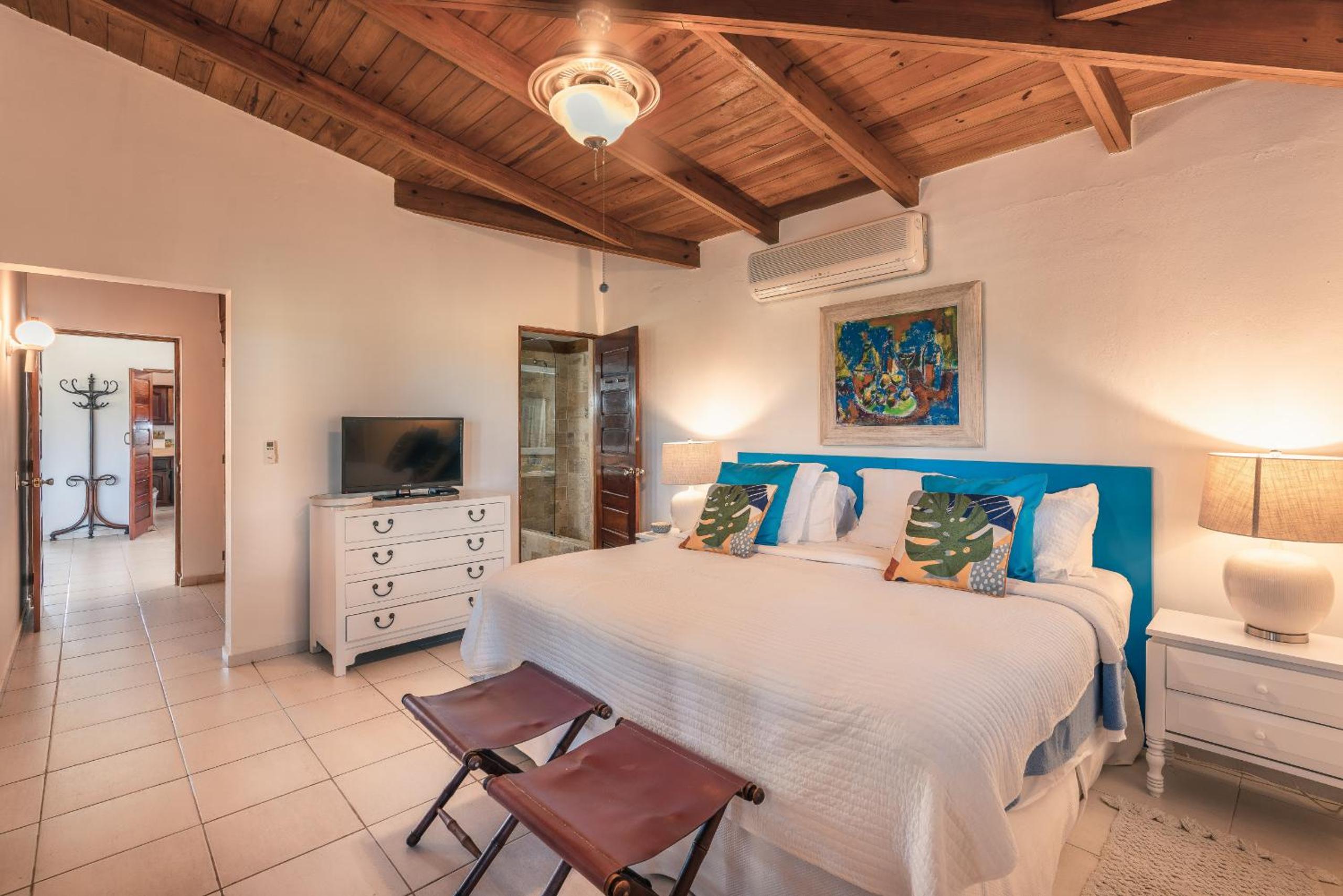 Cabin style villa at casa de campo w private pool and gorgeous landscape