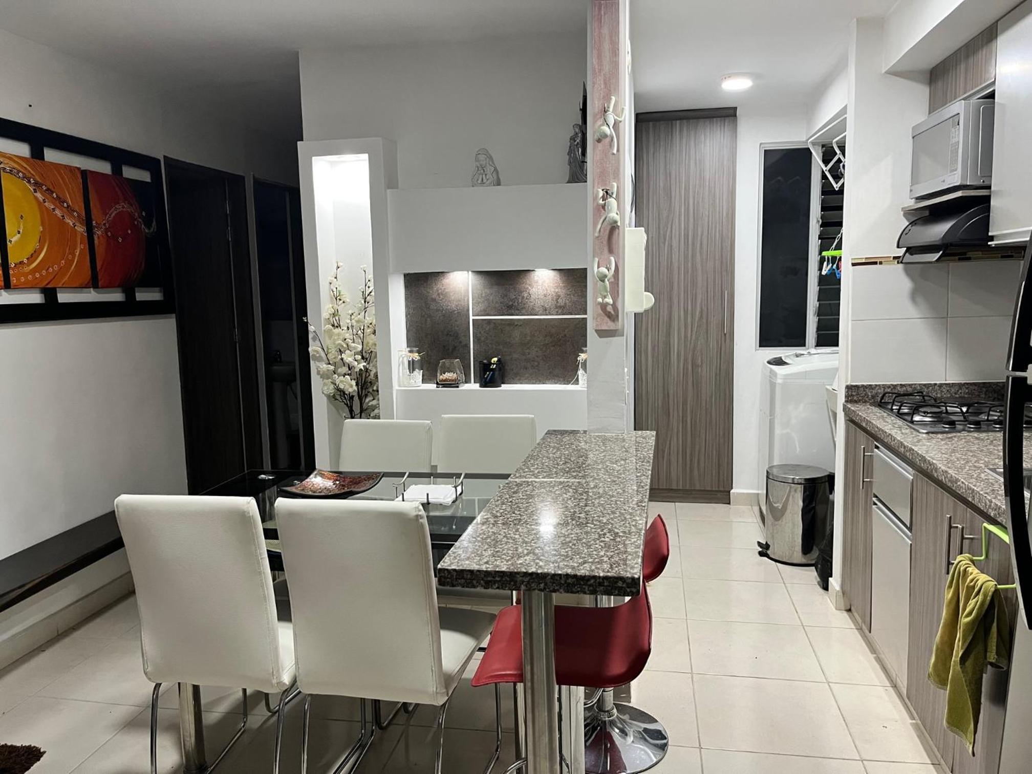 APARTAMENTO CONDINA PEREIRA