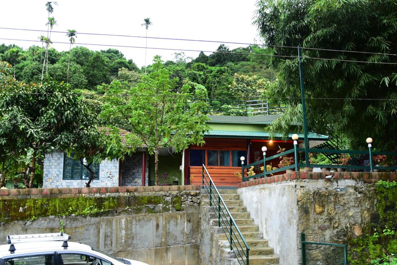MOUNTAIN VIEW HOLIDAY HOME ( A M HOMESTAY)