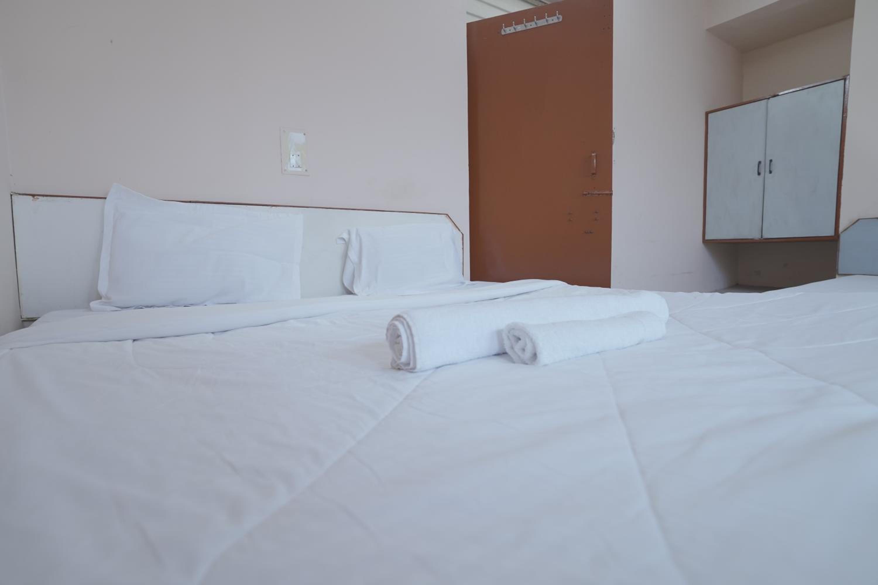 Allahabad Vacations - Hotel N C Continental by WB Inn - Property Image 4
