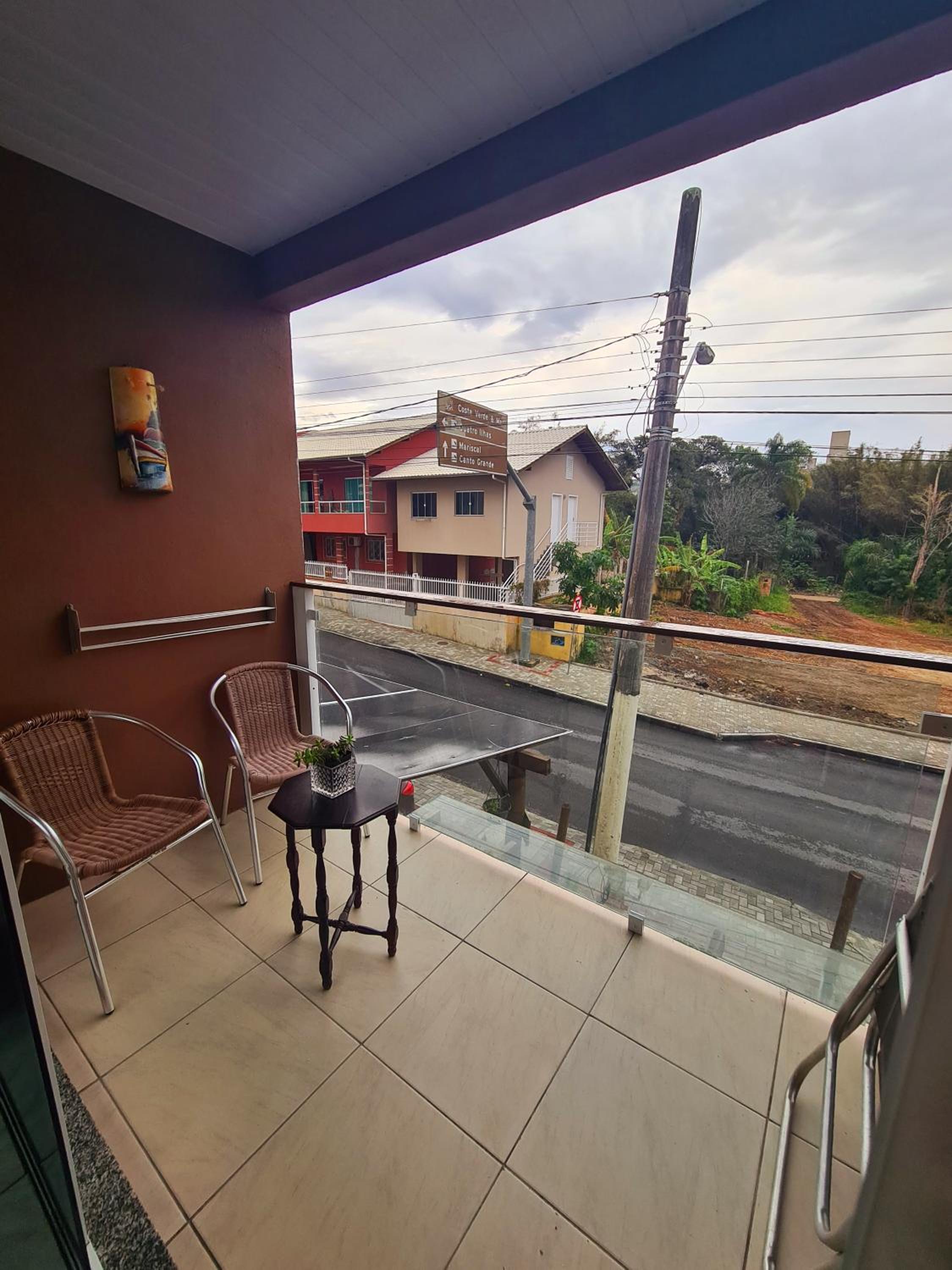 balcony