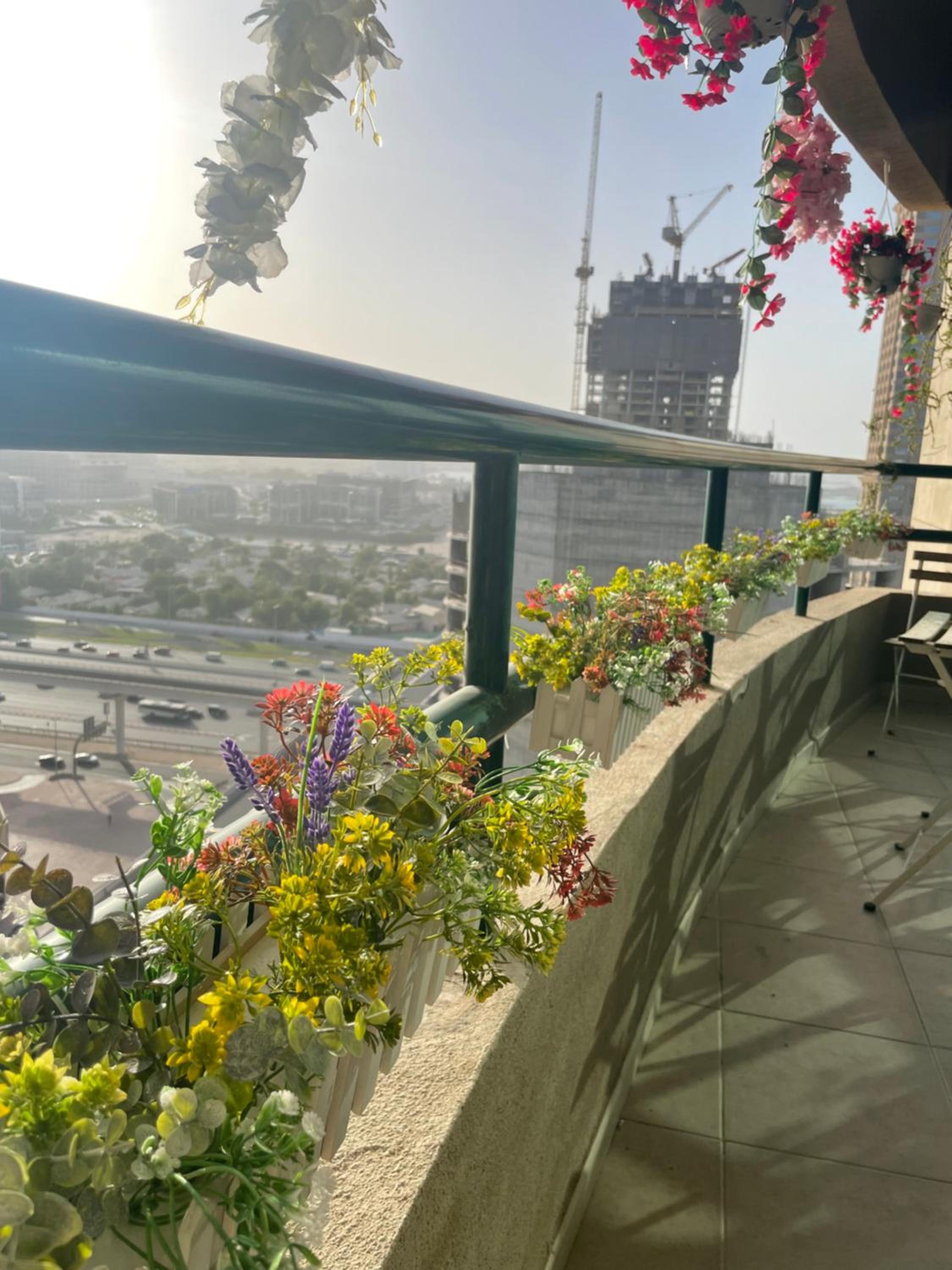 Dxb backpackers executive