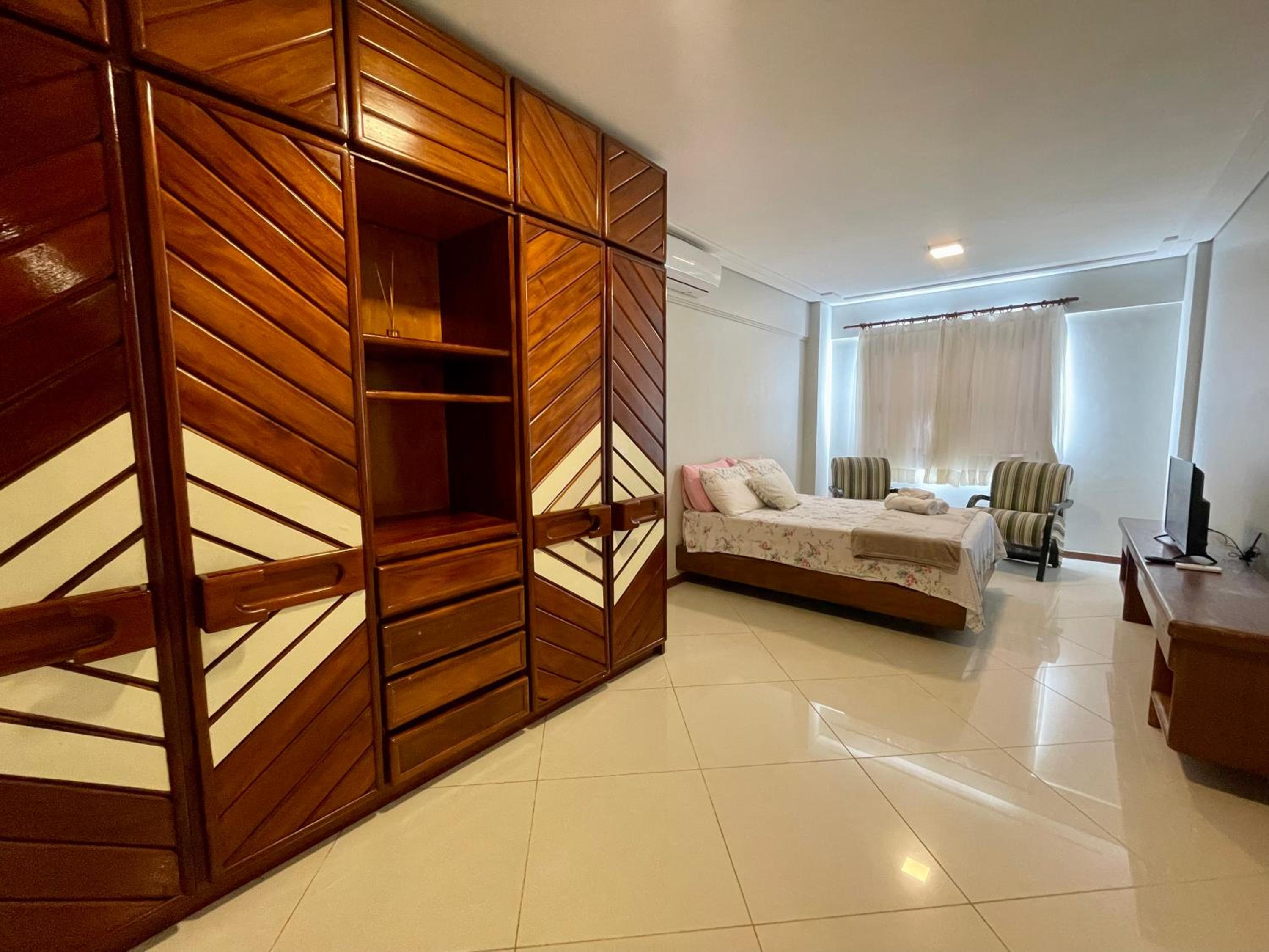 3 SUITES Vista Mar - WI-FI, PISCINA, SAUNA, ACADEMIA, GARAGEM 2 CARROS