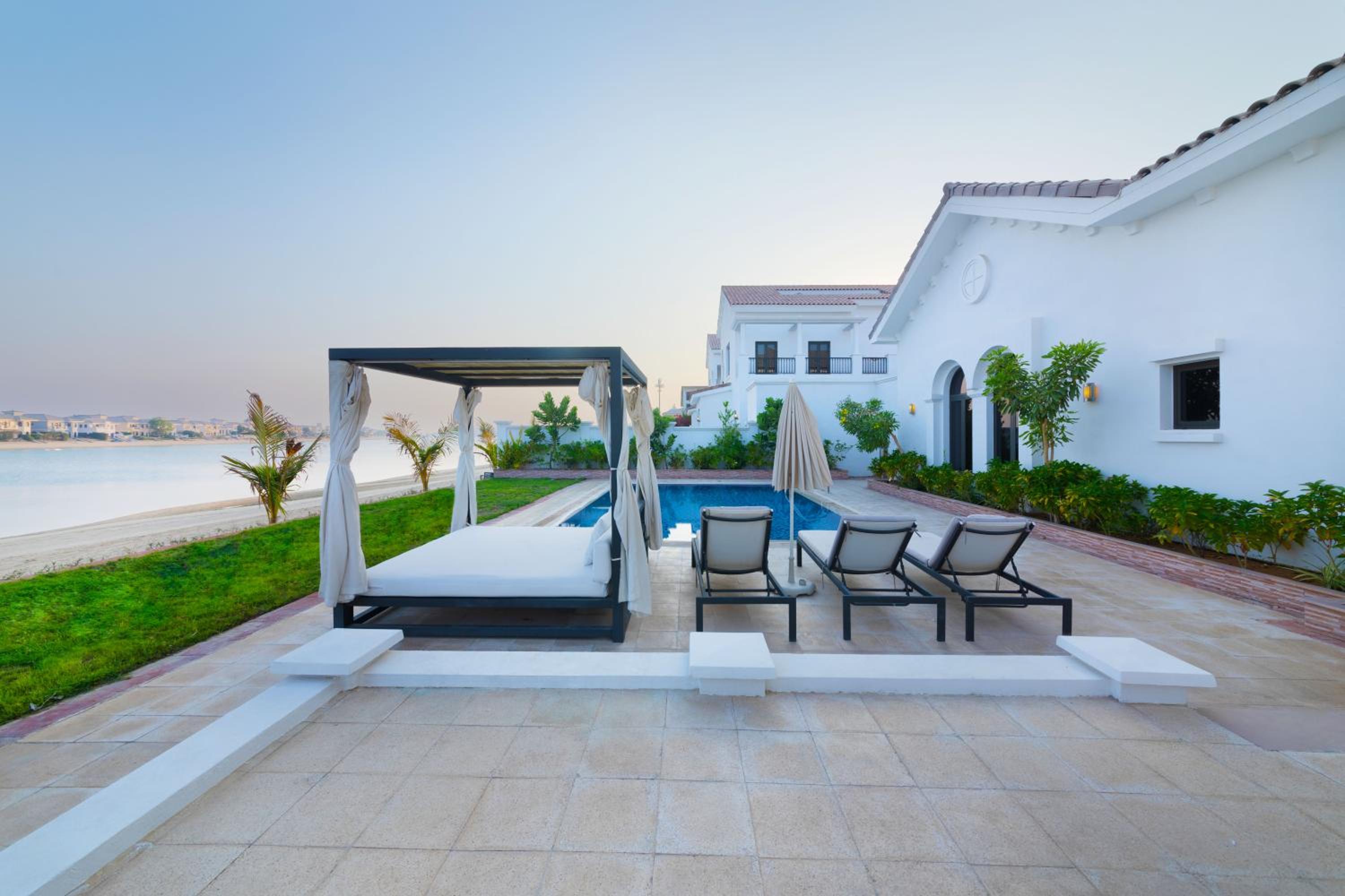 Maison Privee - Luxury Villa with Dramatic View Private Beach & Pool