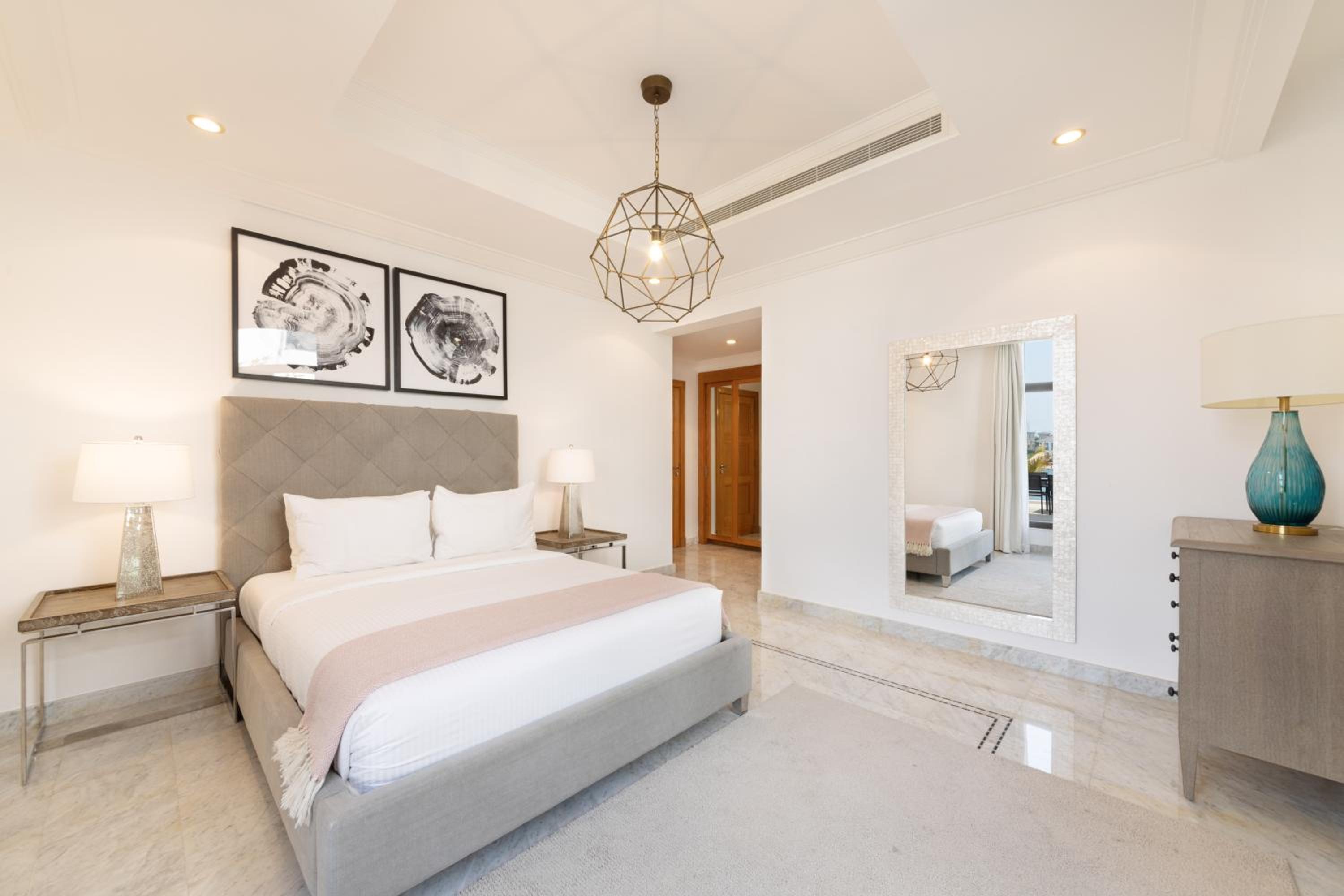 Maison Privee - Luxury Villa with Dramatic View Private Beach & Pool