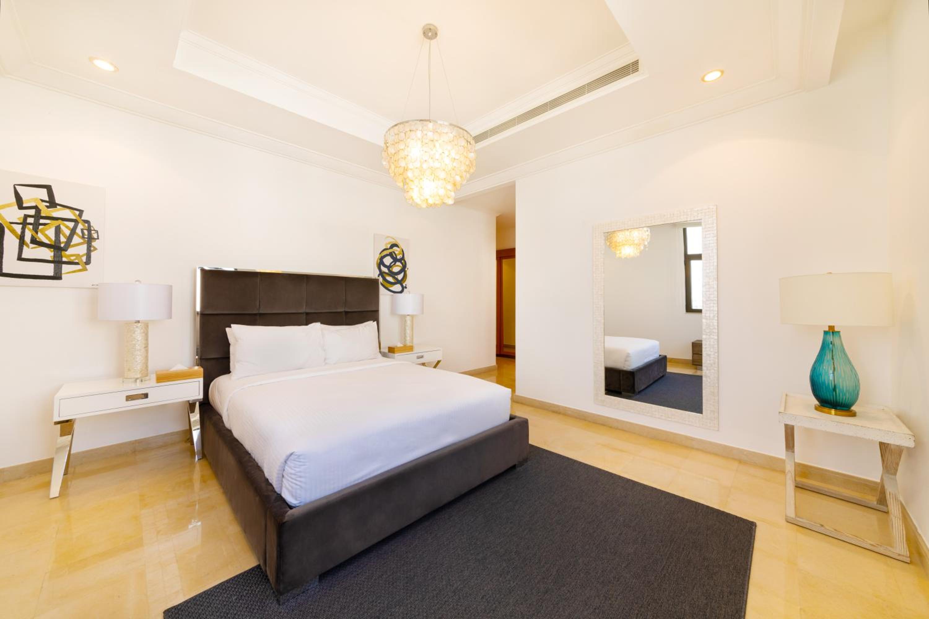 Maison Privee - Luxury Villa with Dramatic View Private Beach & Pool