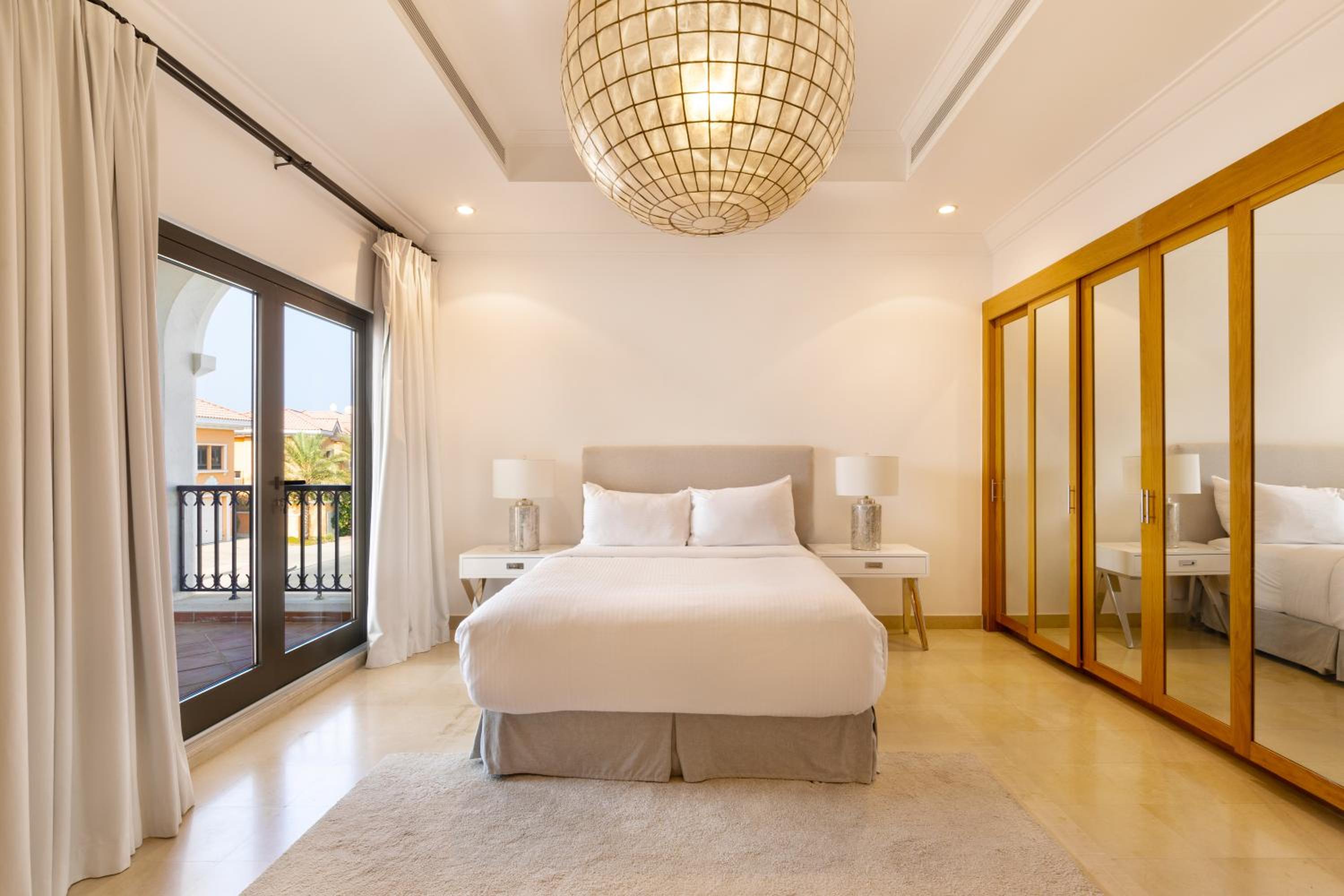 Maison Privee - Luxury Villa with Dramatic View Private Beach & Pool