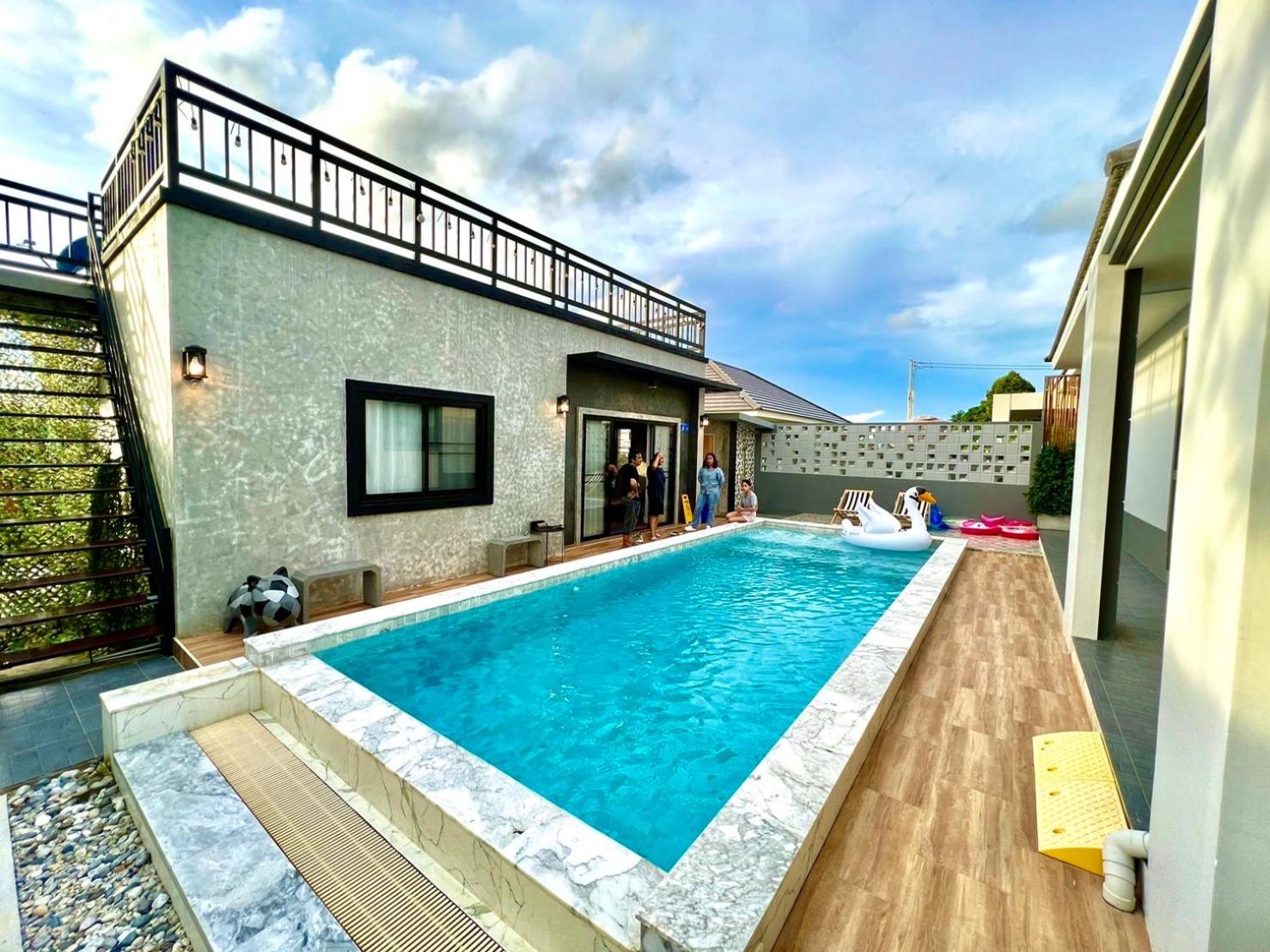 Chill at Hill Pool Villa Sattahip view 5
