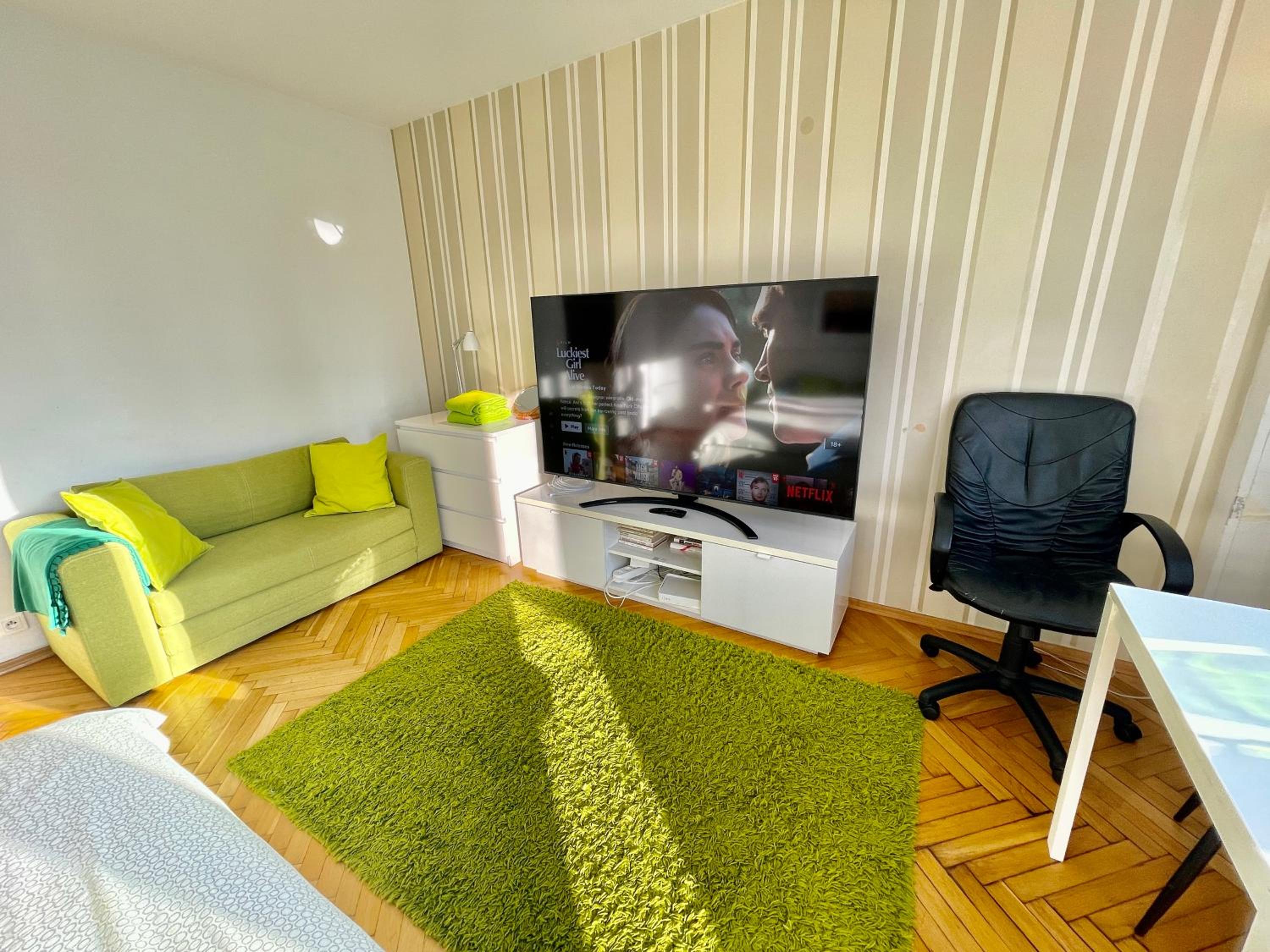 Super Apartament GREEN Rondo ONZ Metro NOWE Wifi 300 Mb/s AirCondition Netflix Spotify view 5