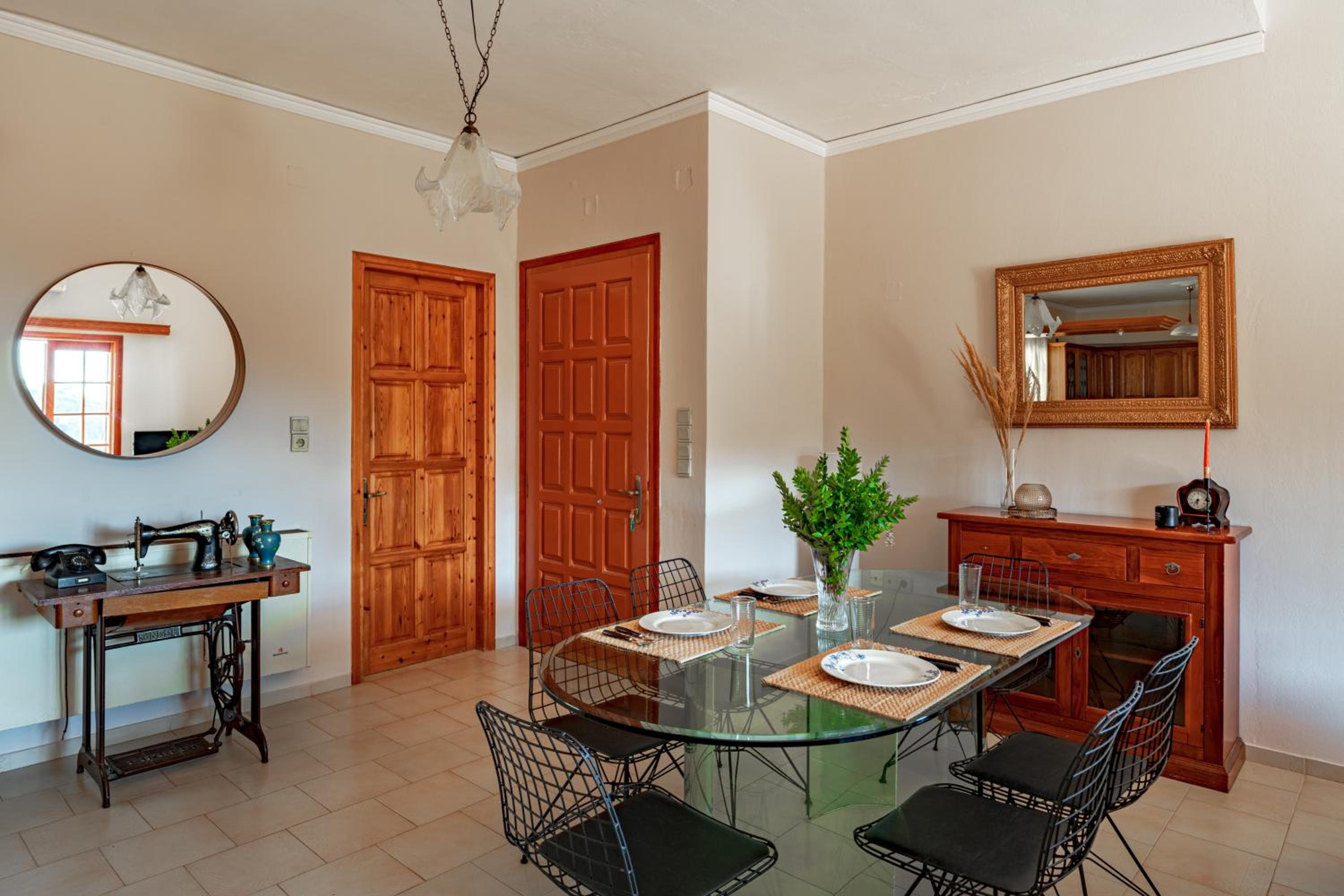 Golden Flower's Apartment photo 4