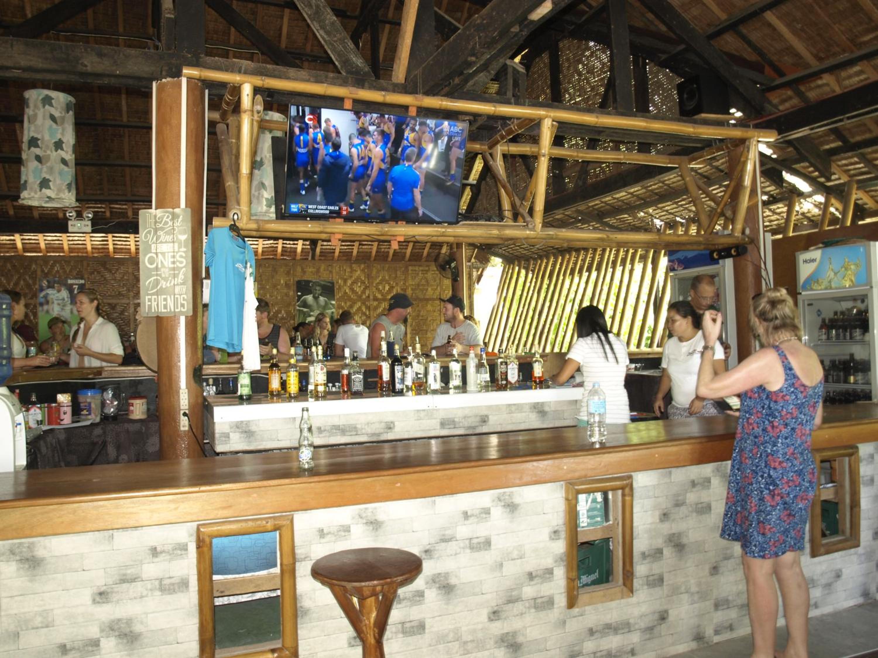 bar