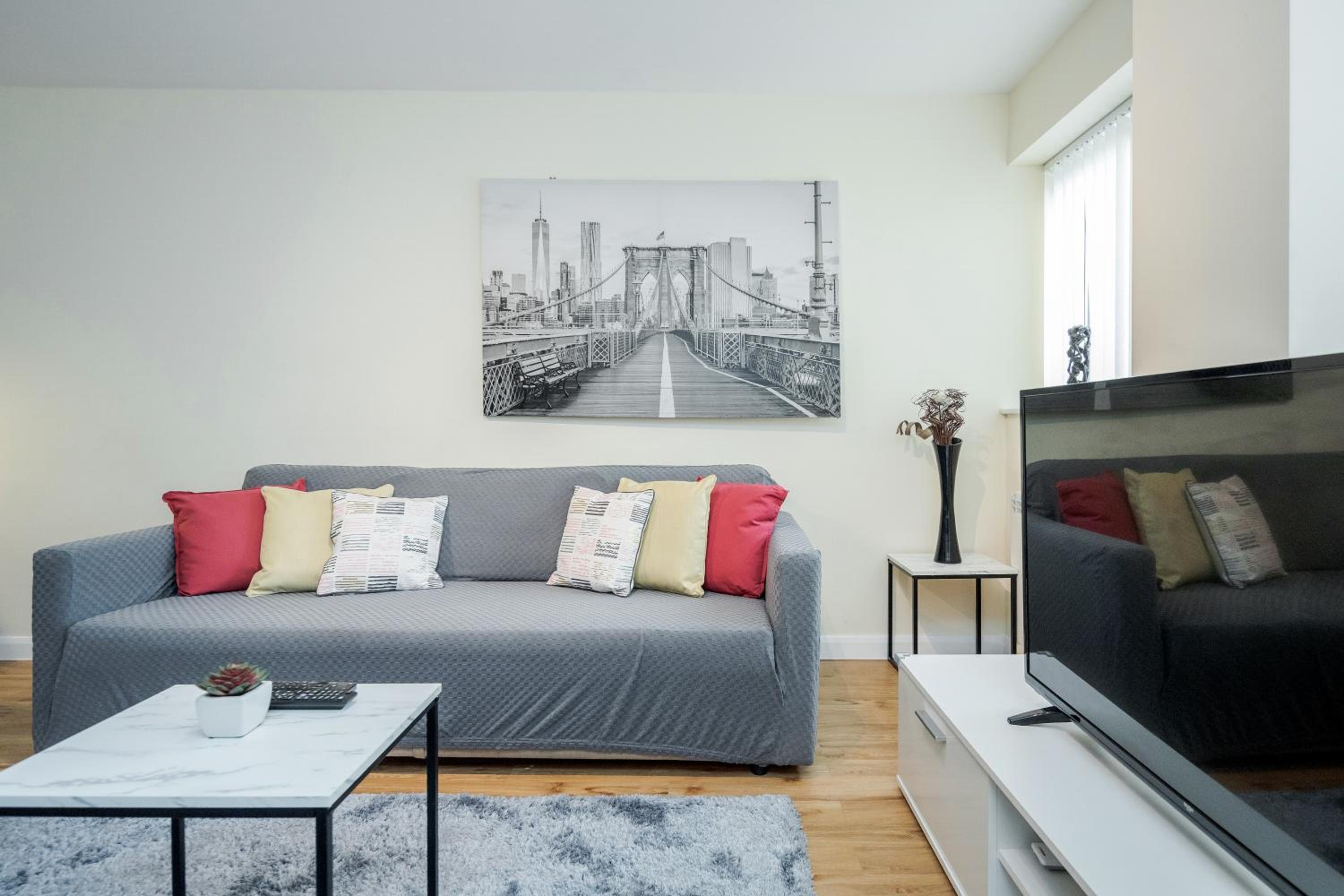 Watford Vacations - MPL Apartments - Queens Broadway F4 - Property Image 34