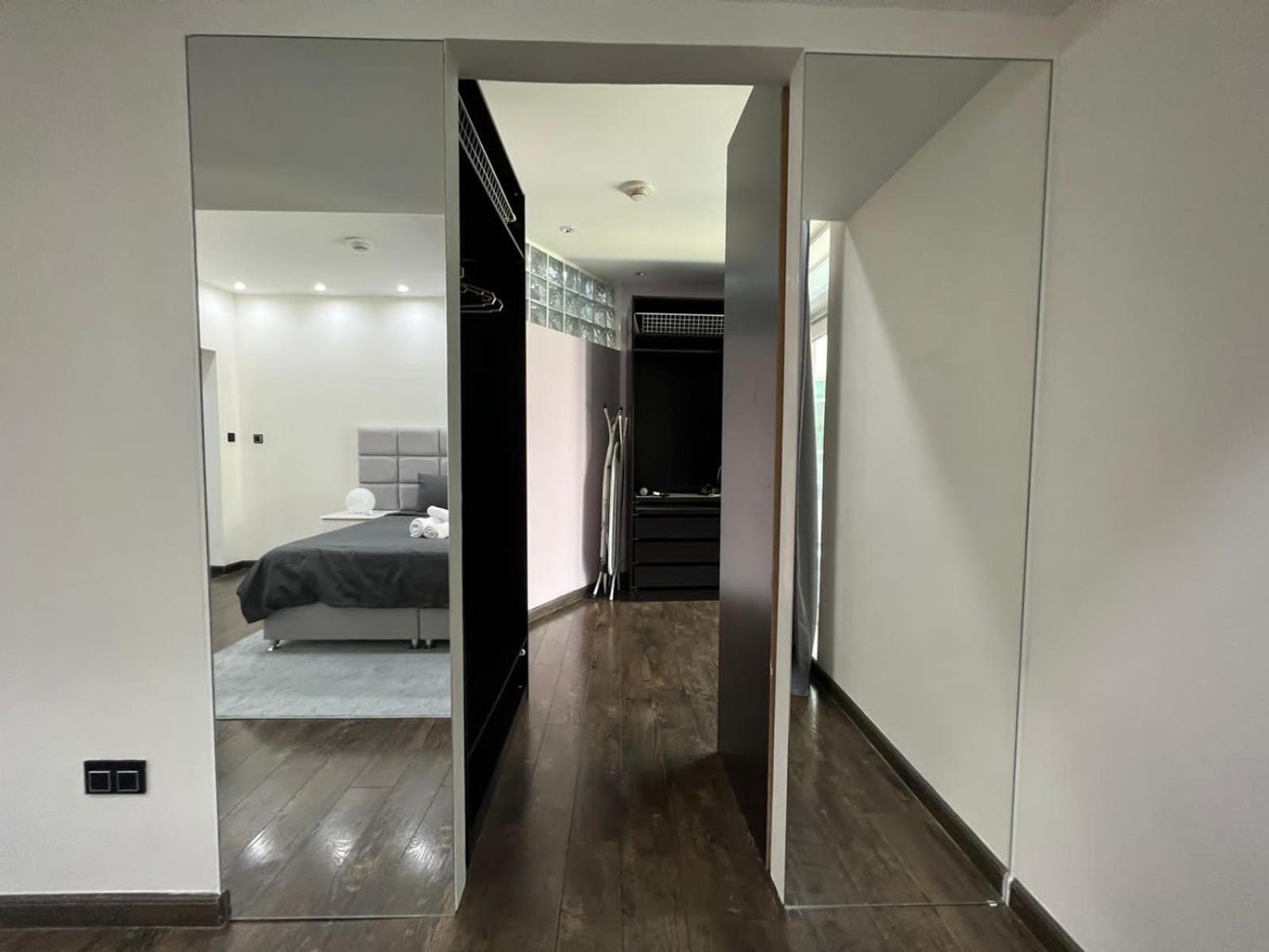 BEAUTIFUL AND COZY 2 BR APARTMENT IN THE HEART OF DOWNTOWN
