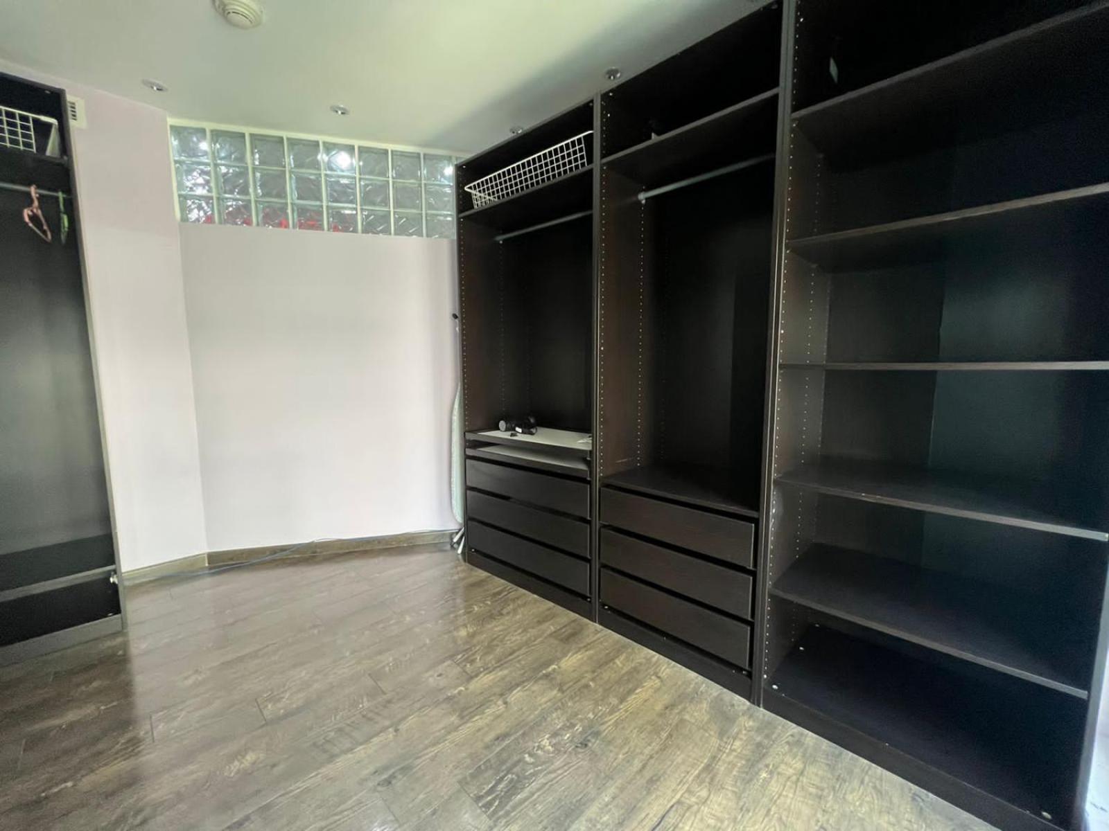 BEAUTIFUL AND COZY 2 BR APARTMENT IN THE HEART OF DOWNTOWN