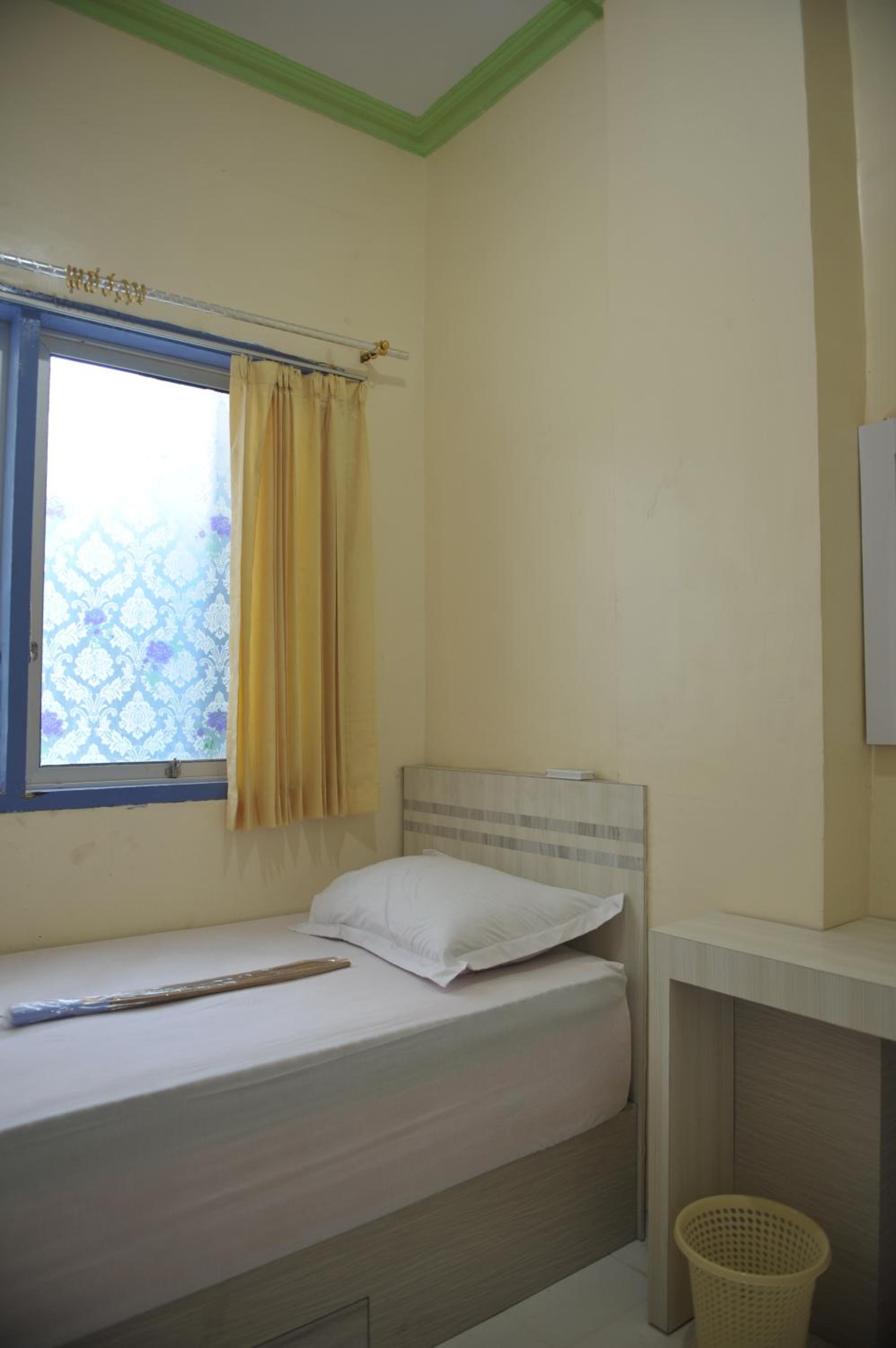Penginapan AIRA