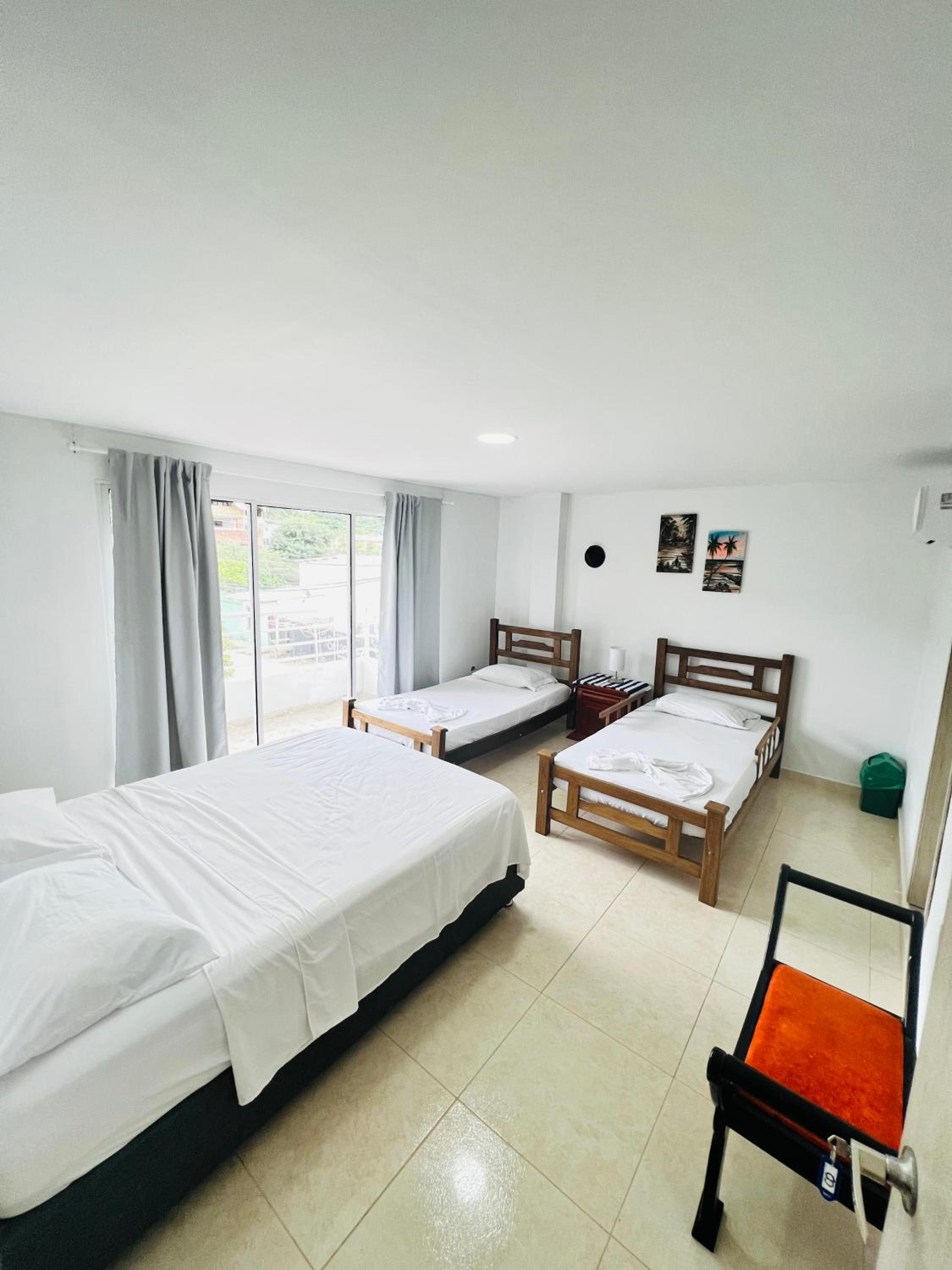 Hostal Taganga Plaza
