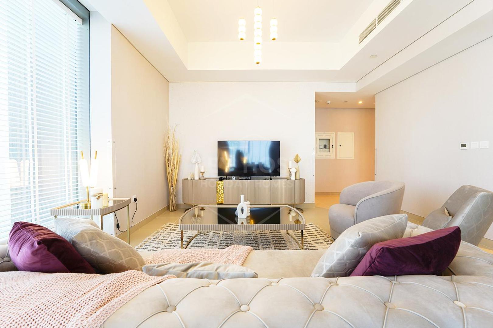 KeyHost - Superior 3BR Sea View - 52 42 Towers Dubai Marina- K2920