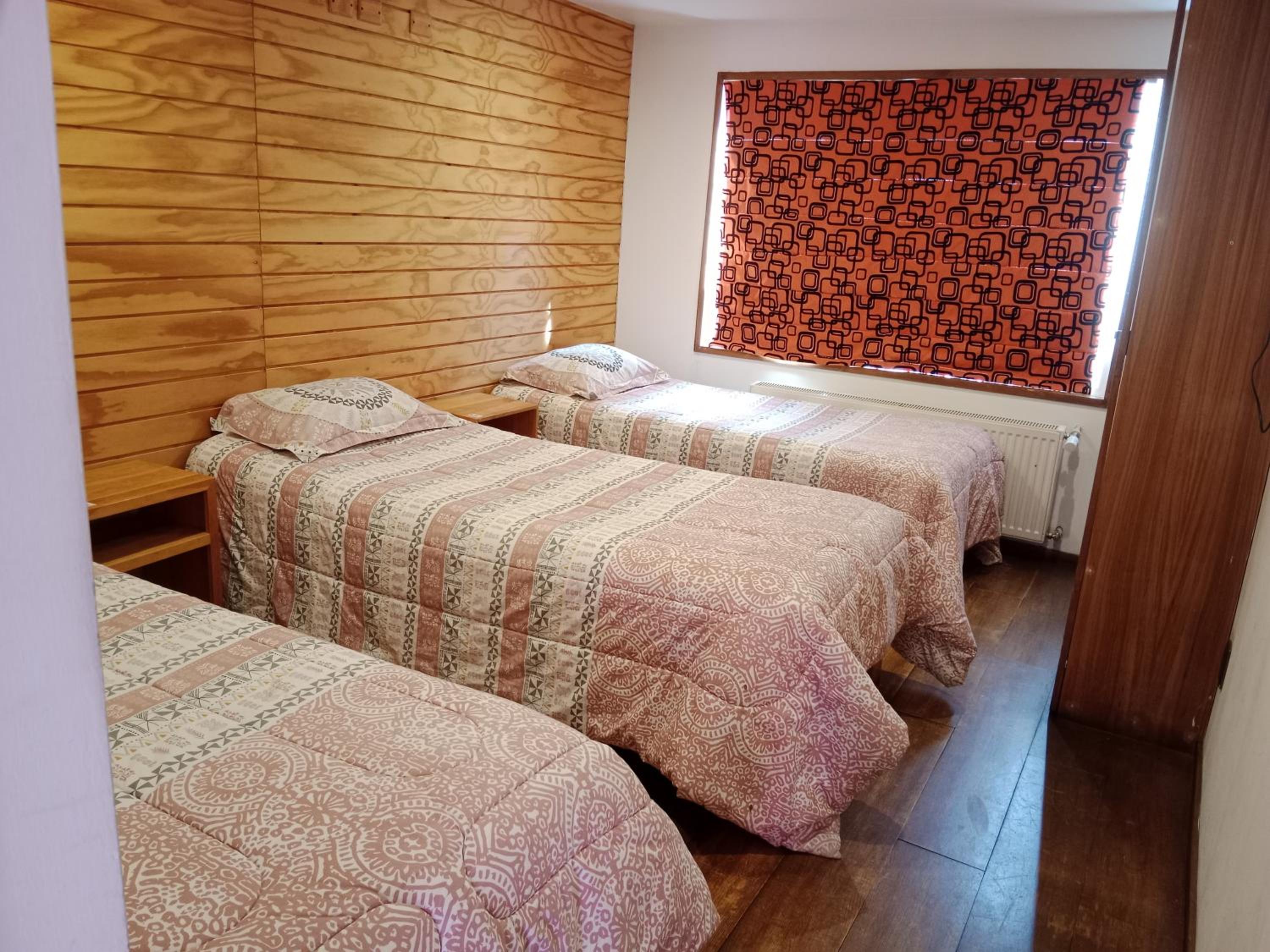 ALMER HOSTAL