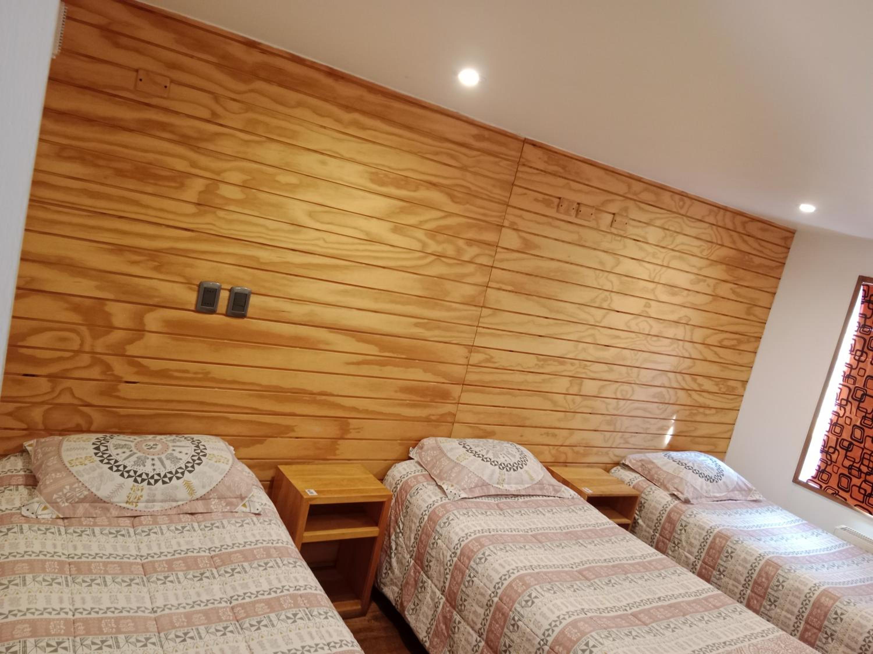 ALMER HOSTAL