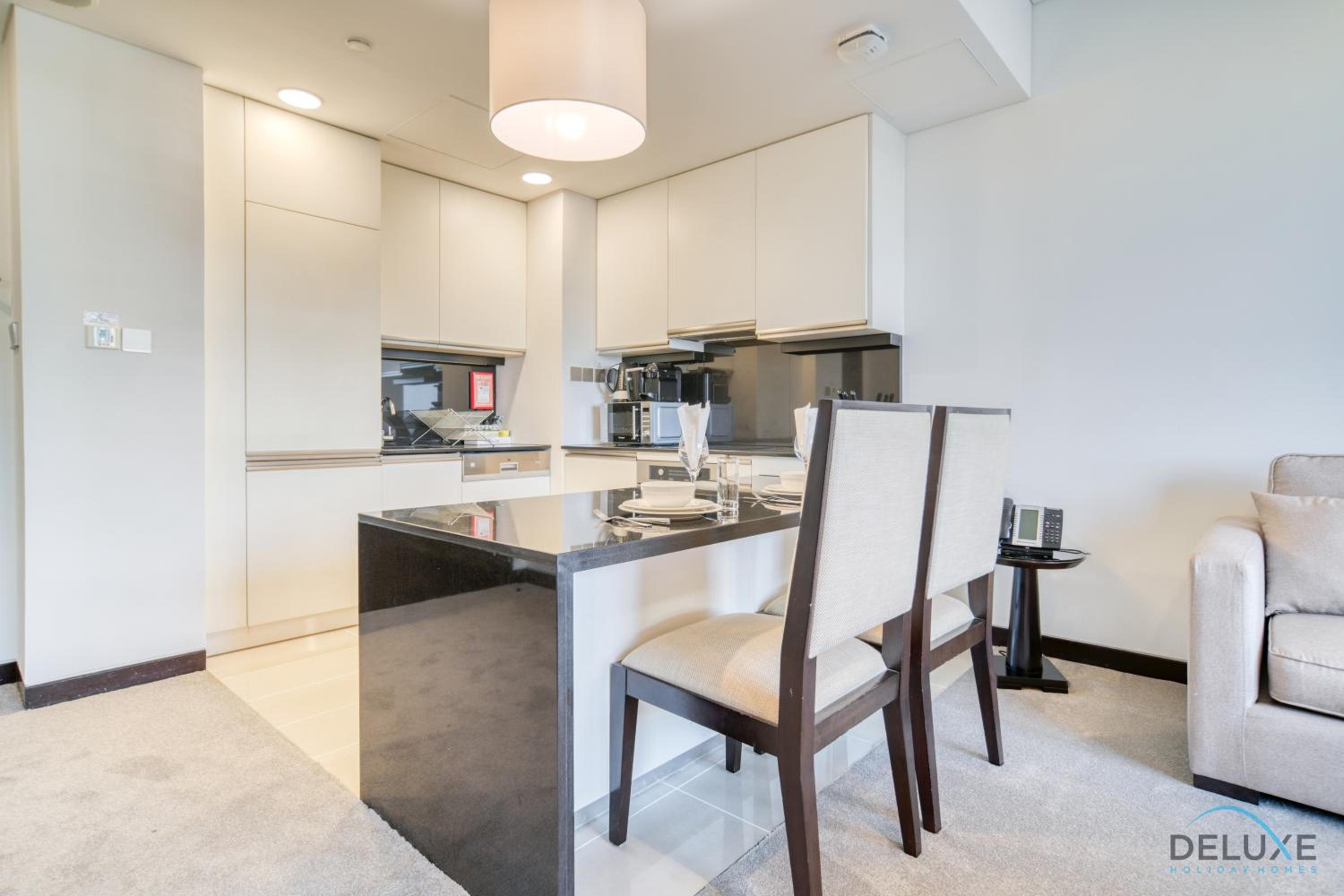 Pristine 1BR in The Address Residences Dubai Marina by Deluxe Holiday Homes