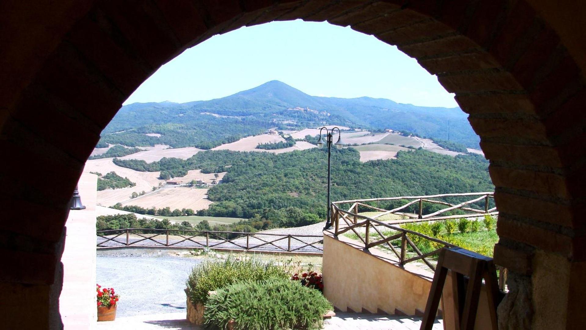 Borgo di Monte Murlo