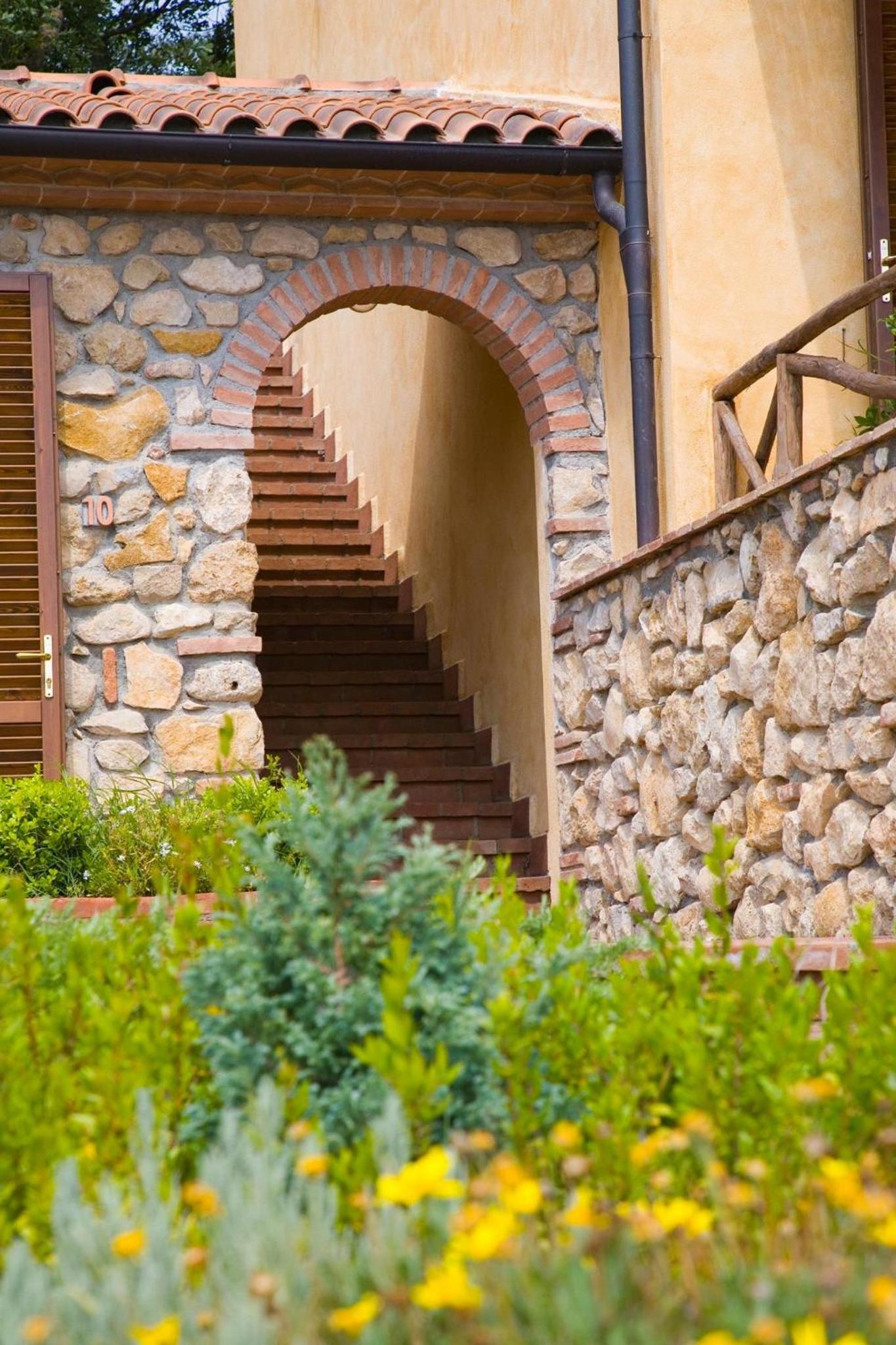 Borgo di Monte Murlo