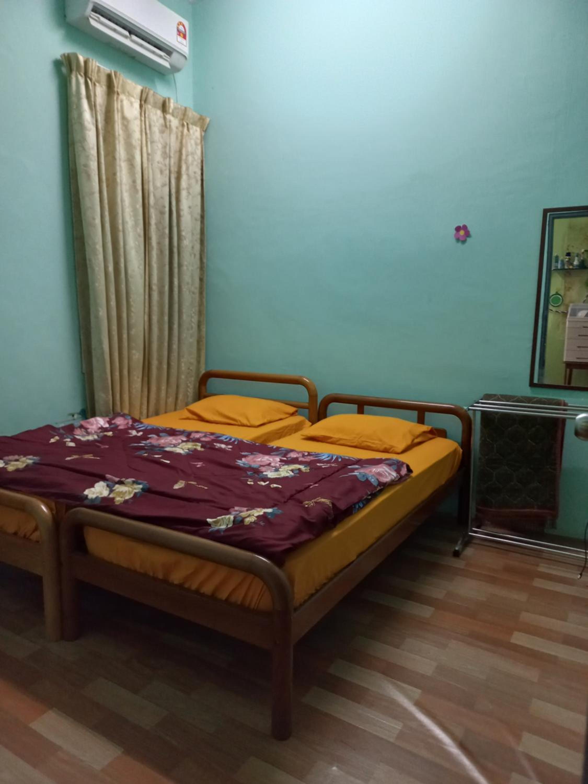 Kito's Homestay PASIR TUMBOH - 3 bedroom photo 8
