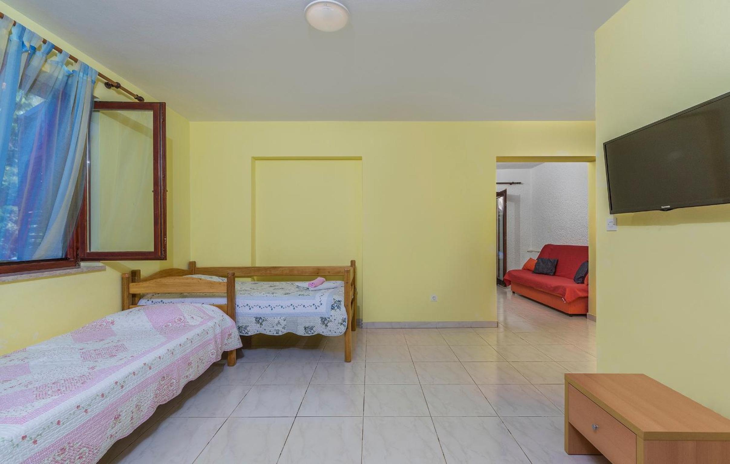 Bibaj - Property Image 9