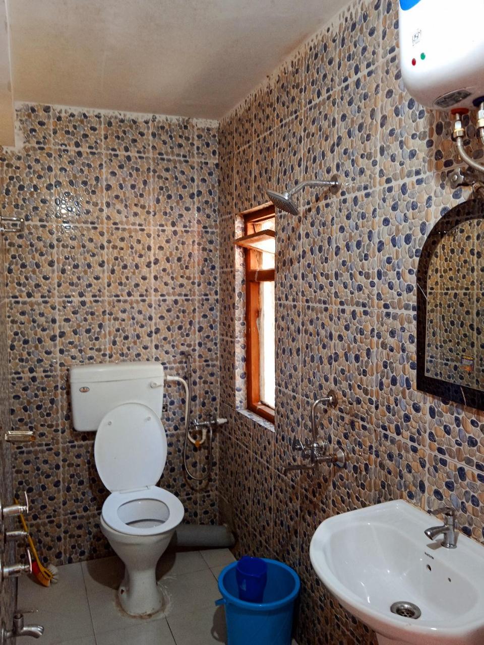 Photo 11