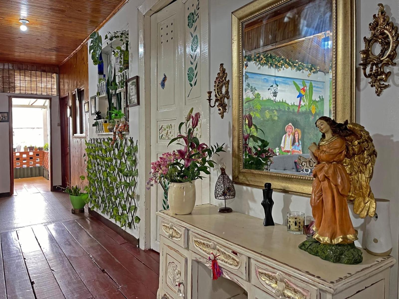 Casa Madre Tierra SRC