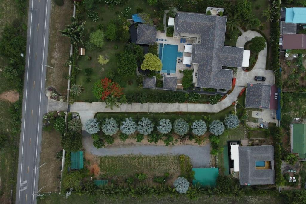 Lovely modern 2 bed villa view 2