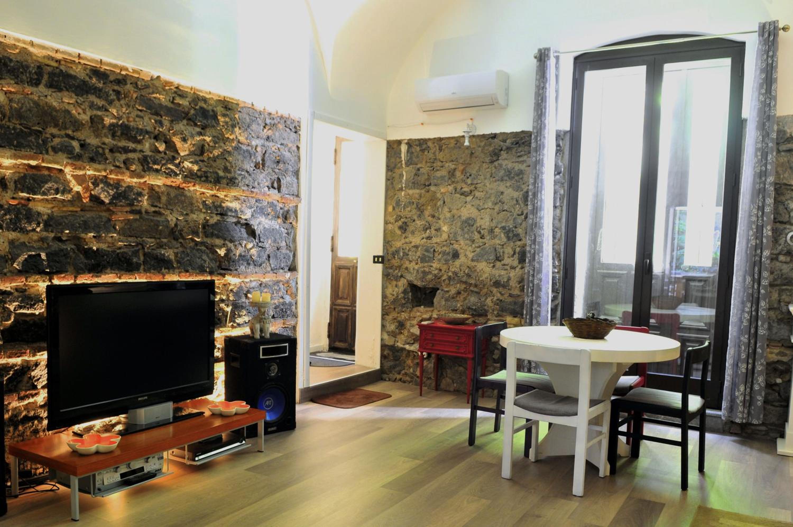 Petra Lavica Holiday Home by Wonderful Italy