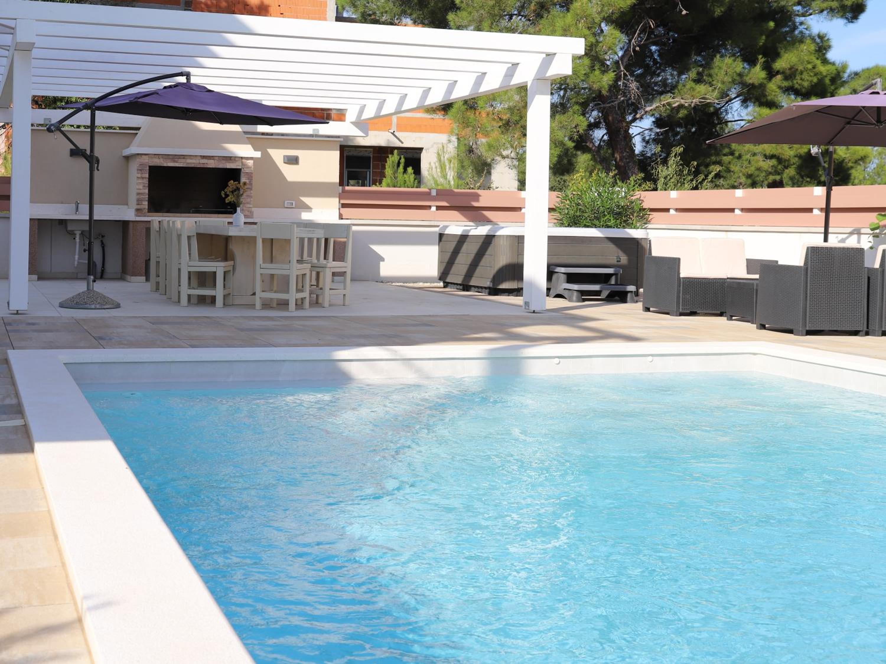 Villa OLIVIA - new and modern house with pool, souna, jacuzzi & playground, Ližnjan - Istra view 4