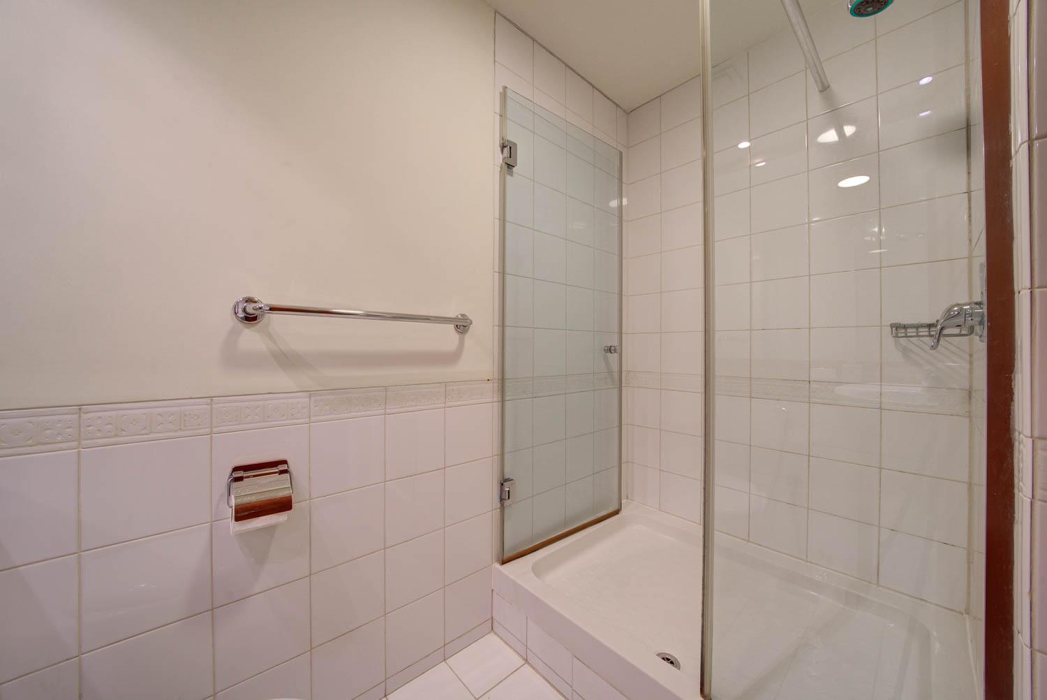 Stunning 2BR l Marina View