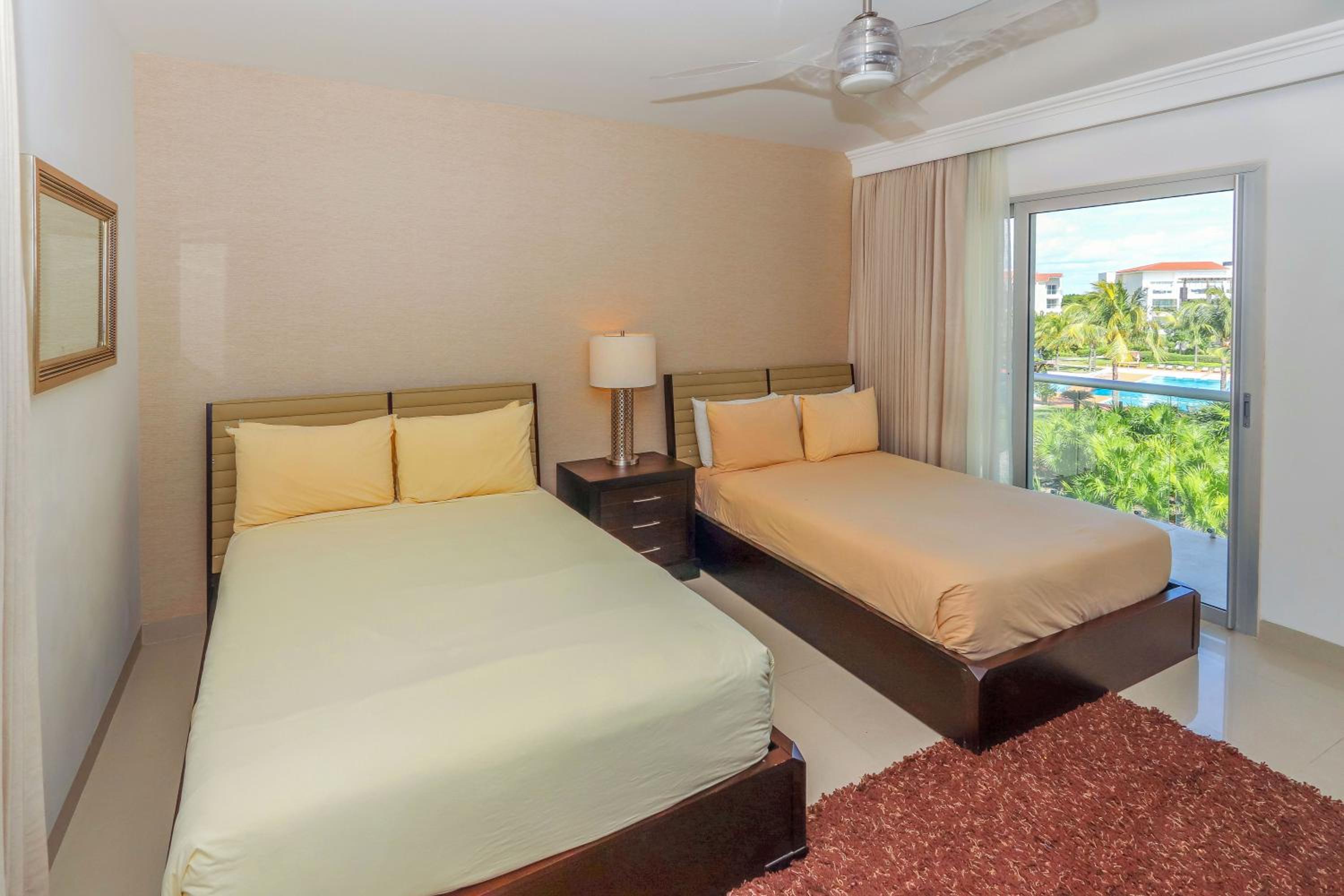 Condo Christian - 4 Bedroom Ocean View Spectacular Condo - At Mareazul