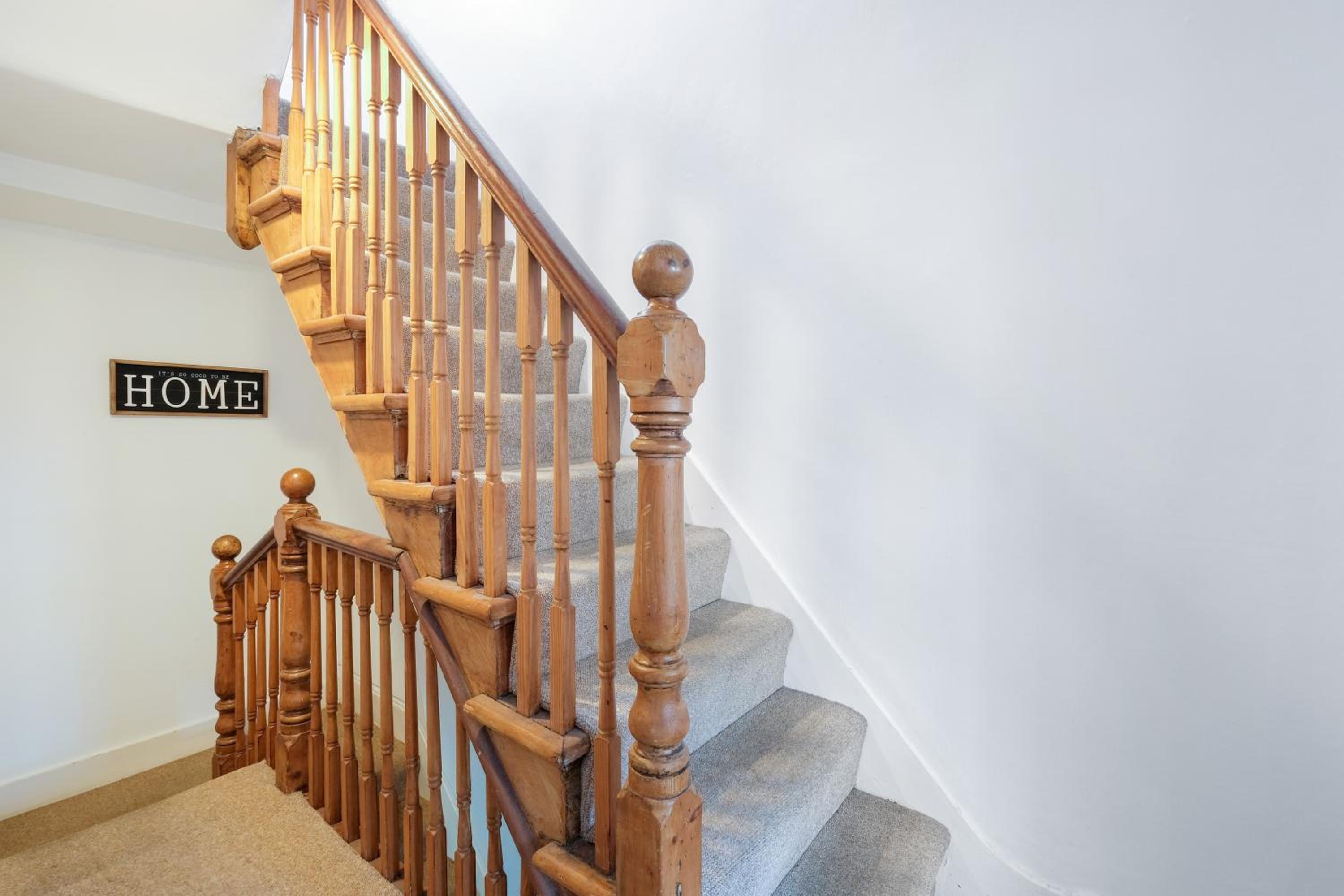 London Spacious 3 Bedroom House, Fulham By MDPS