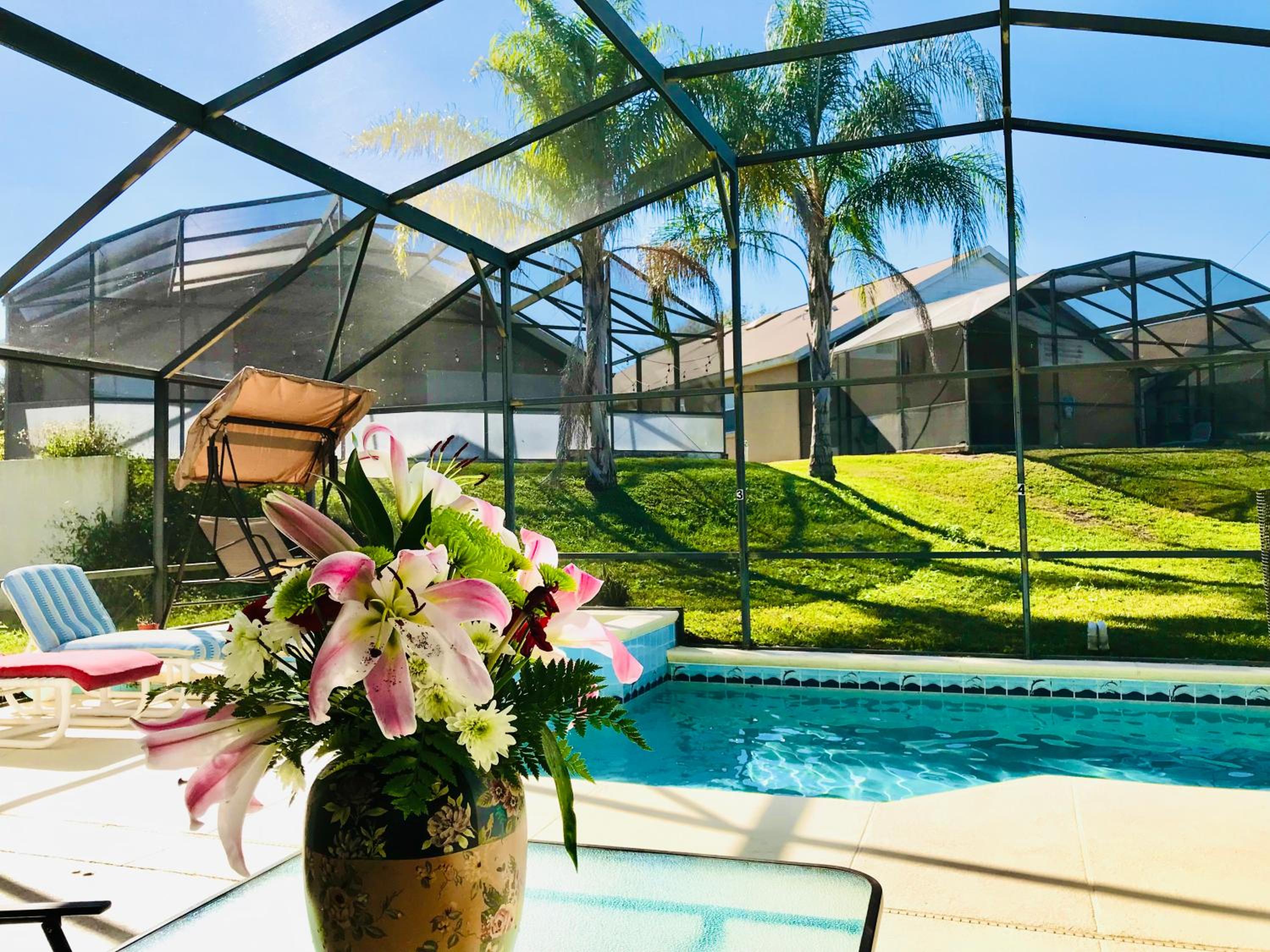 Near Disney Vacation Private Room in shared Villa