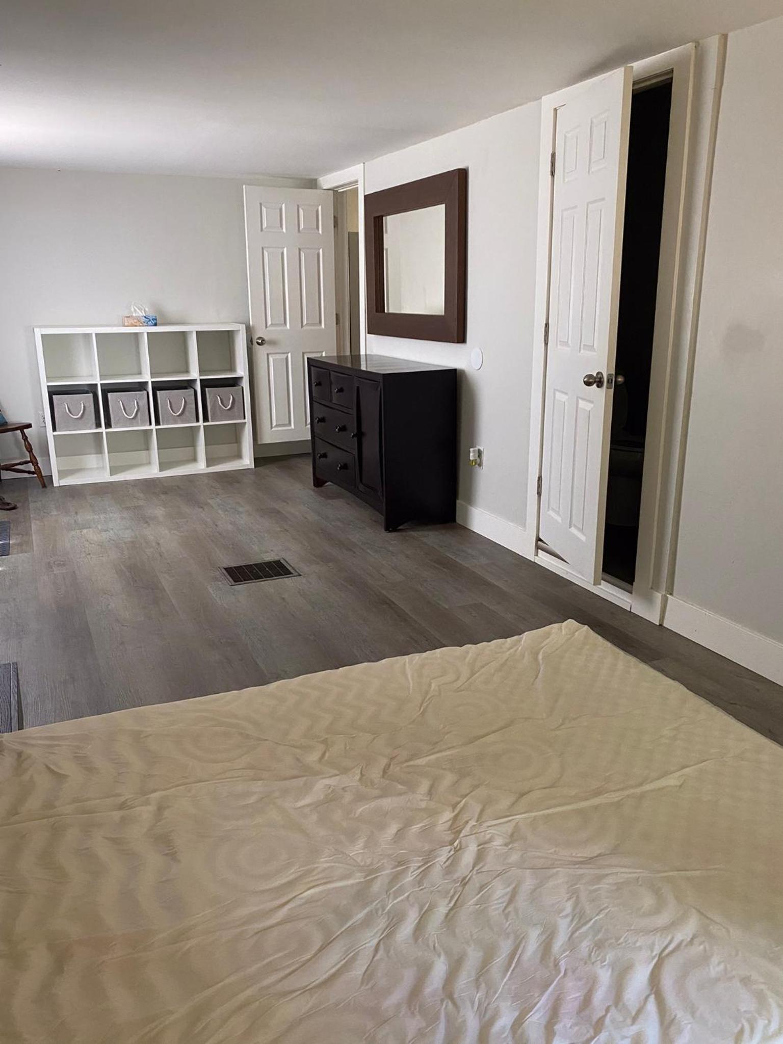Sleeps 8! Just a 2 minute walk to Beach 1
