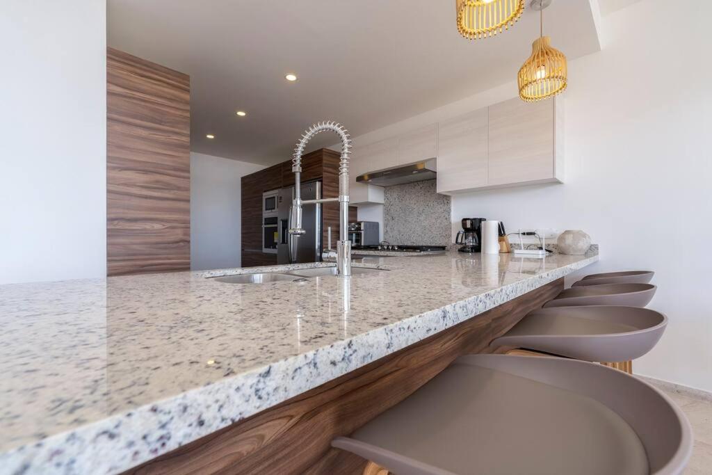 Private pool & spa with stunning ocean views Solaria E 101