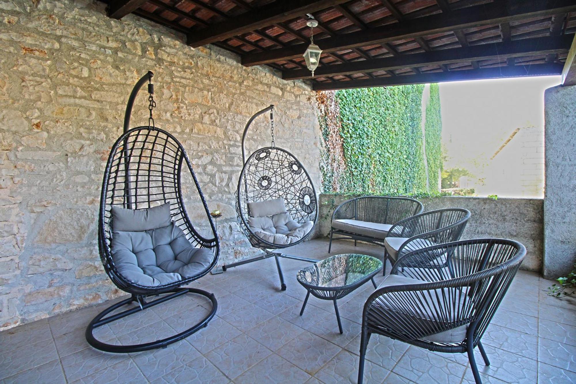 House 917 view 4