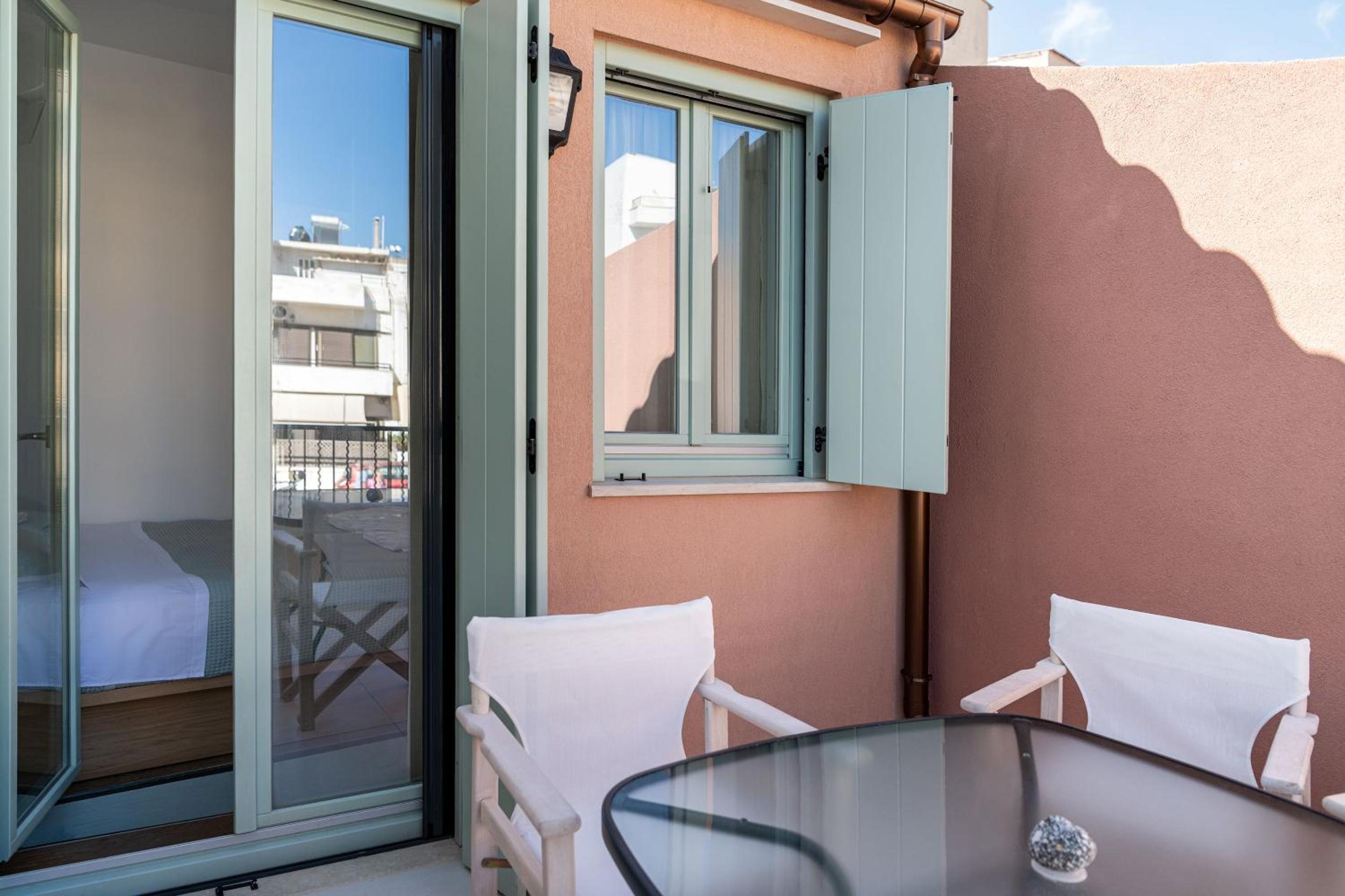 Mythodea Luxury Suites