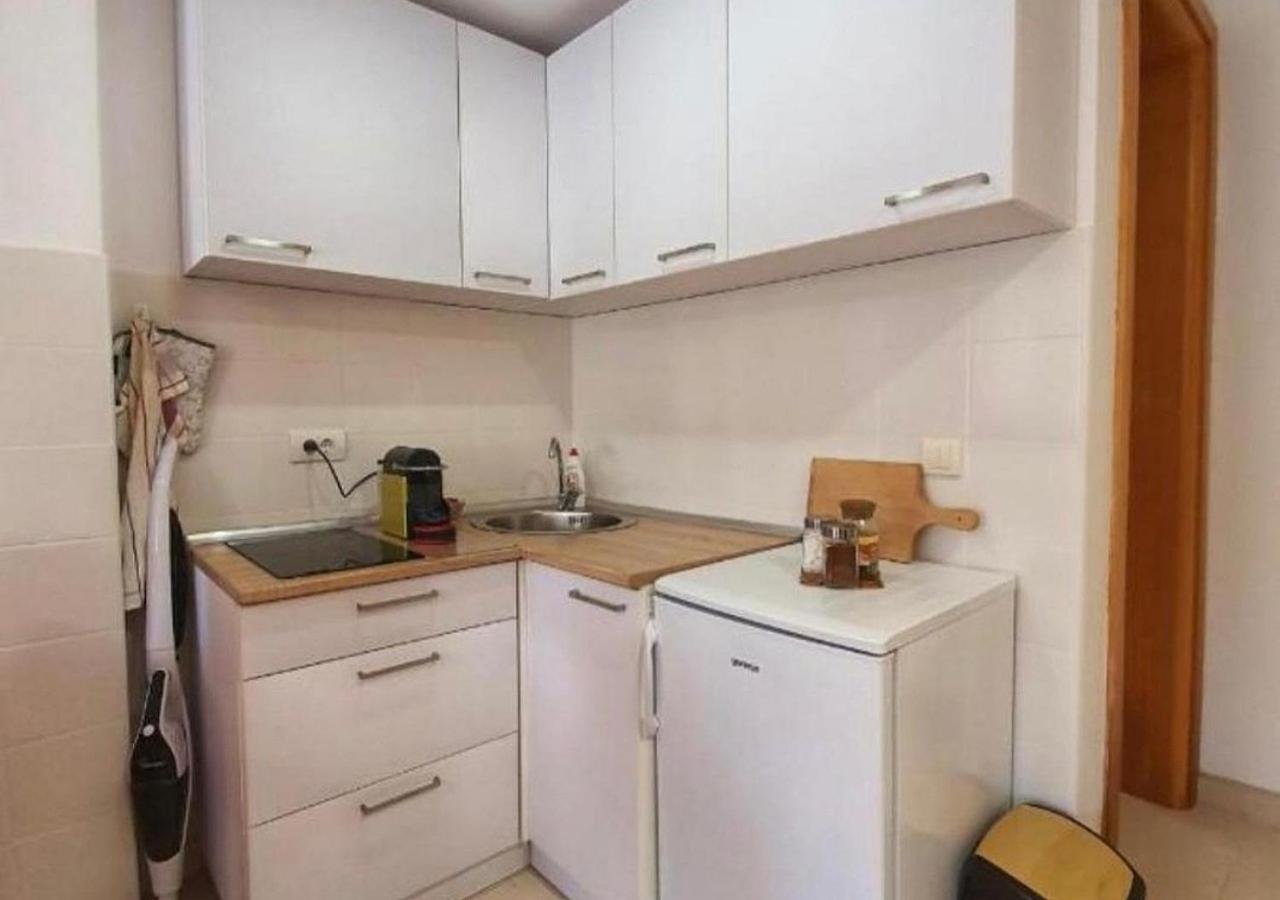 APARTMAN ZOVA