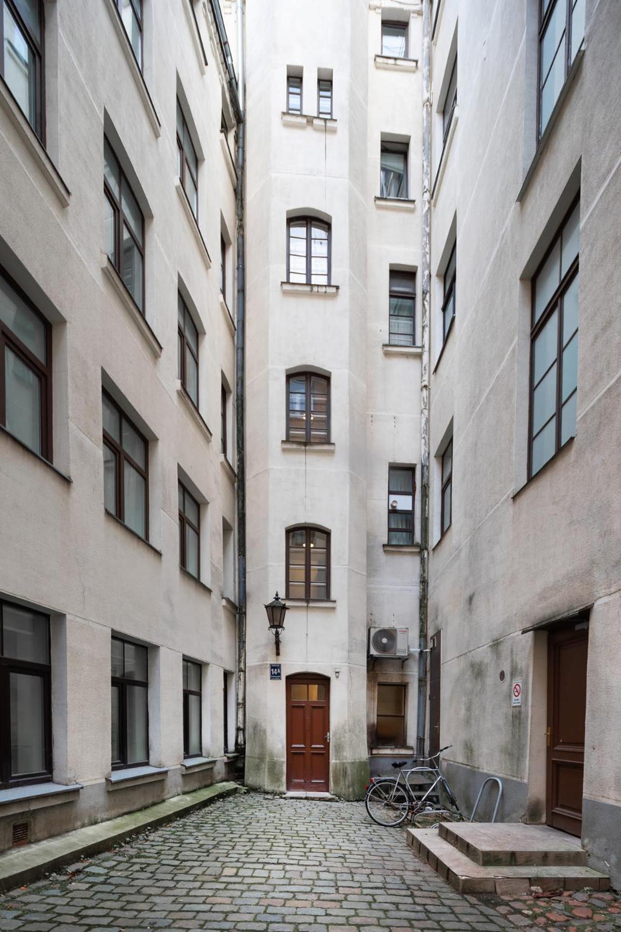 Old Riga Smilsu street Quiet One Bedroom Apartment view 4