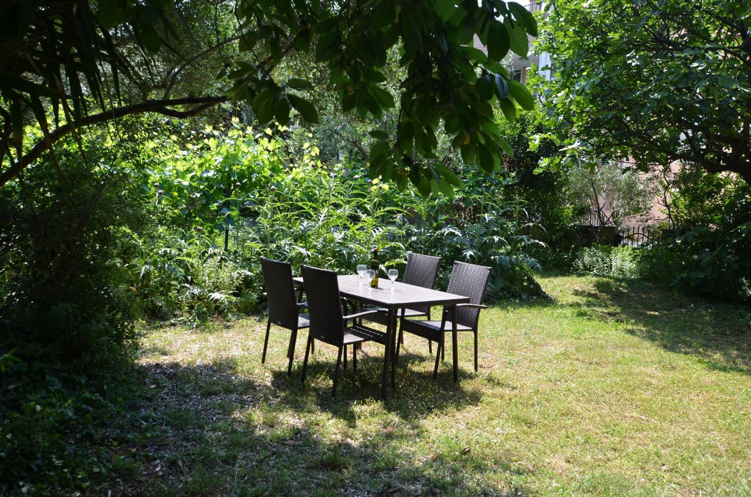 Apartments Oleander view 2