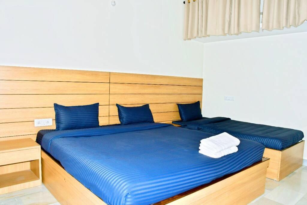 Balaji Homestay - home with free Wi-Fi and parking view 2