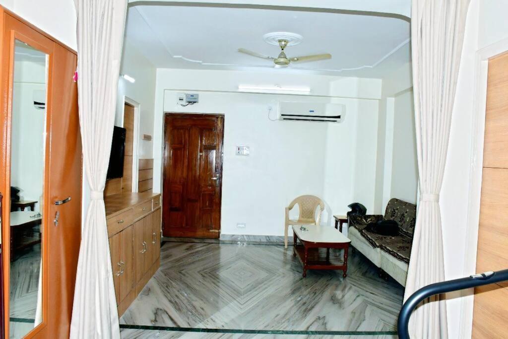 Balaji Homestay - home with free Wi-Fi and parking