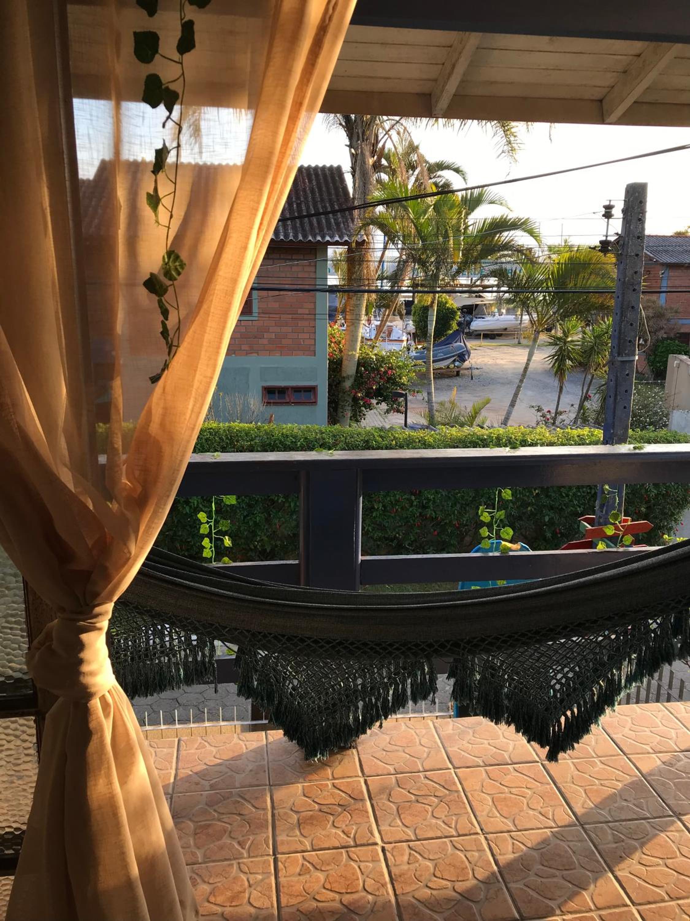 Off hostel floripa