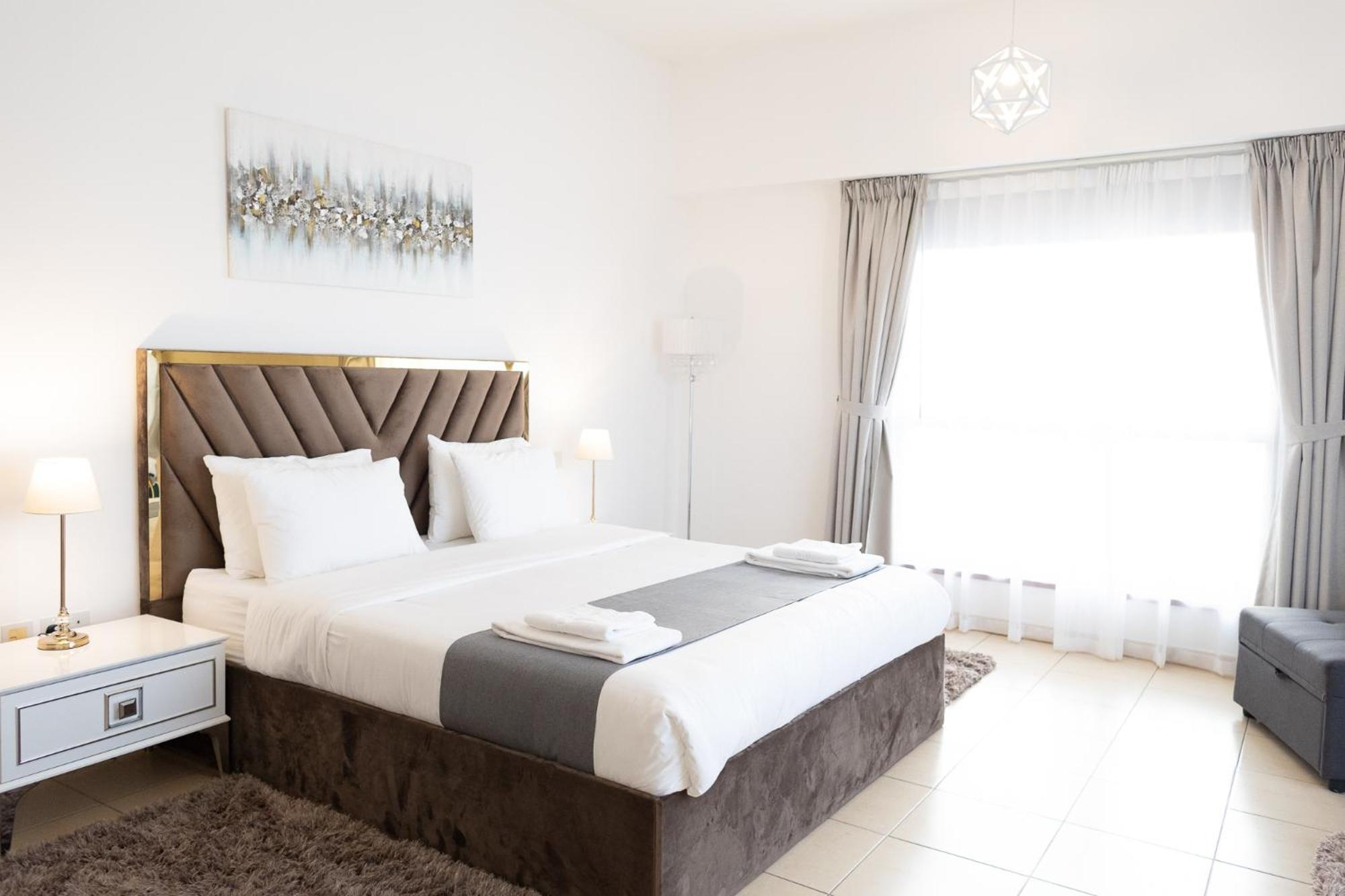 HAPPY SEASON - JBR apartments, Beach Front, Top furnished