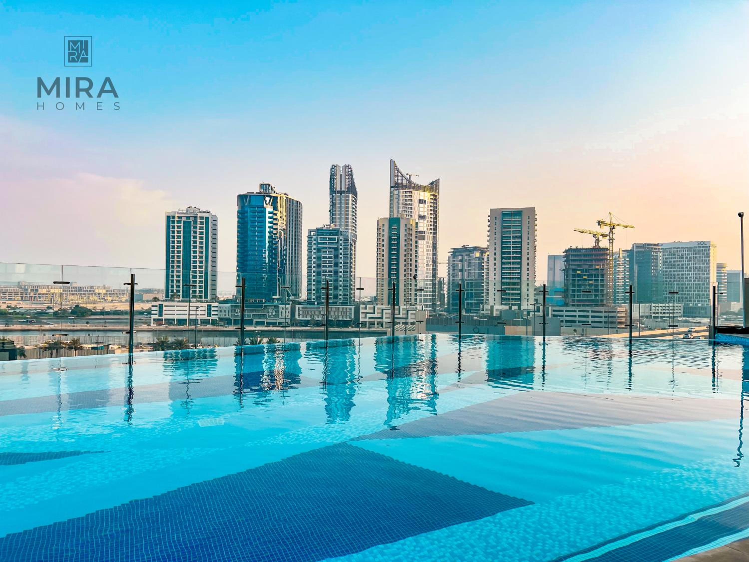 Mira Holiday Homes - Luxury 1 bedroom with Burj Khalifa View